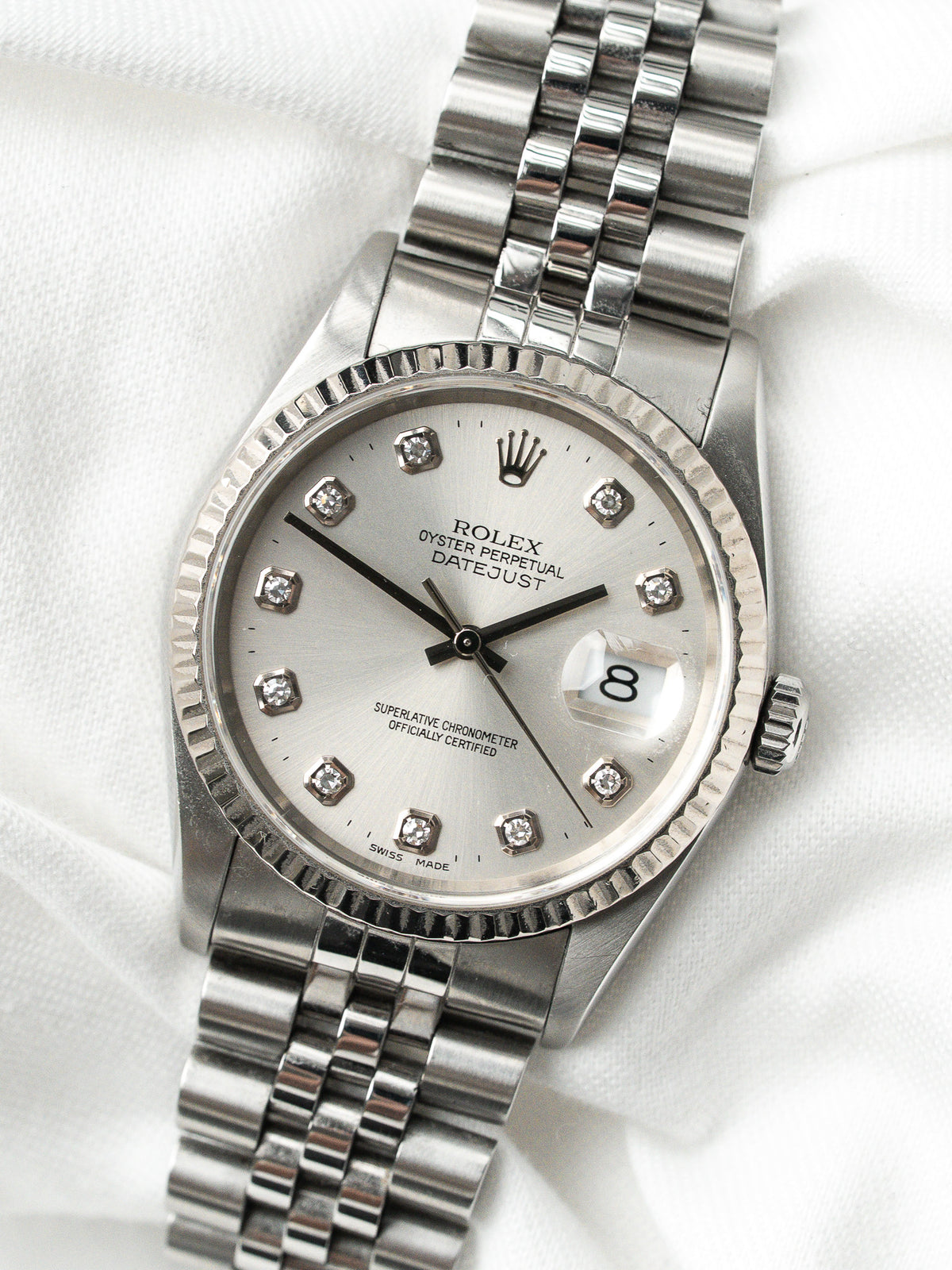 Front view, silvered dial - Vintage Rolex Datejust Watch 16234 - Atelier Victor