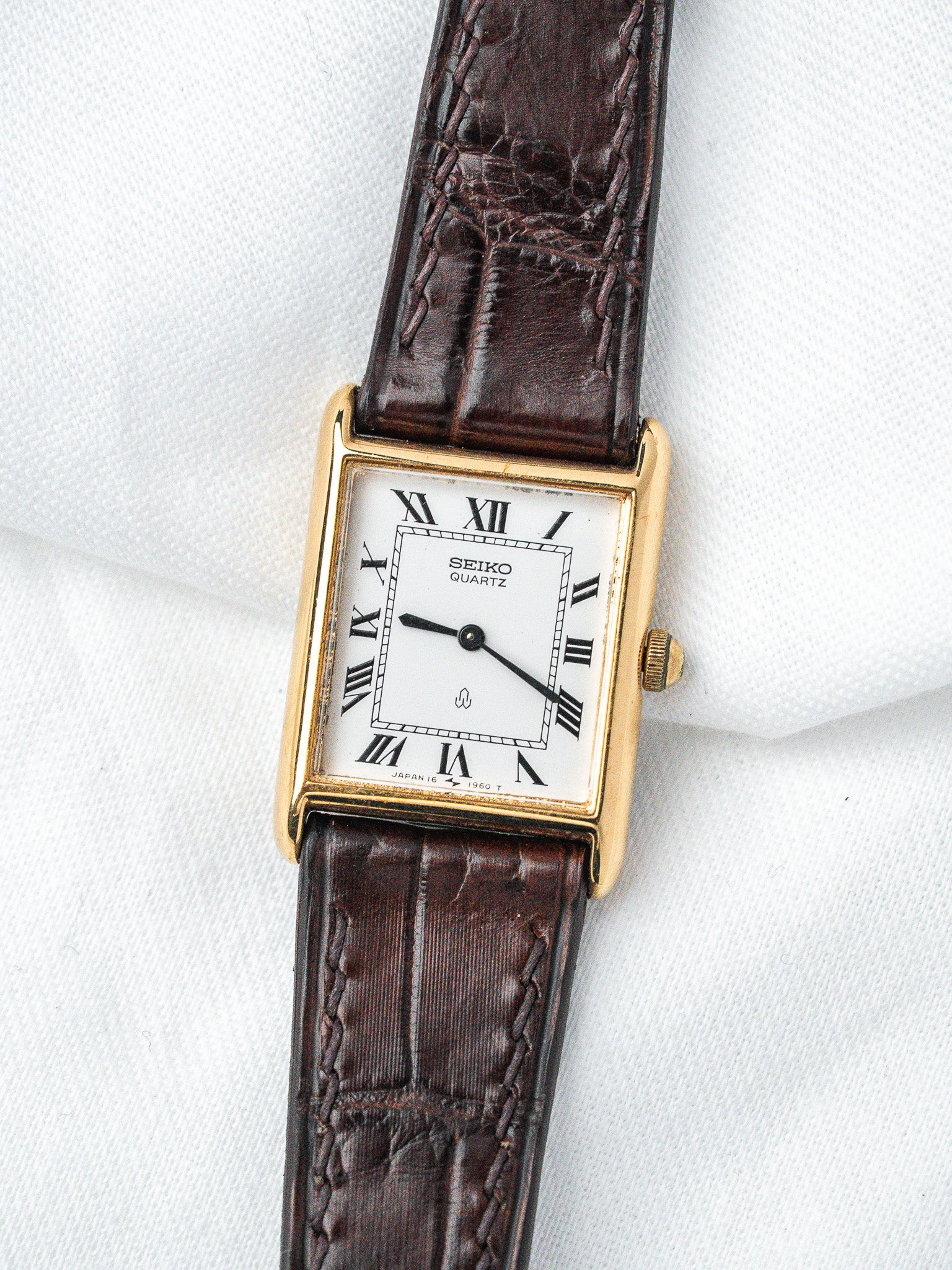 Seiko 1600-6040 Rectangular Gold-Plated | Atelier Victor