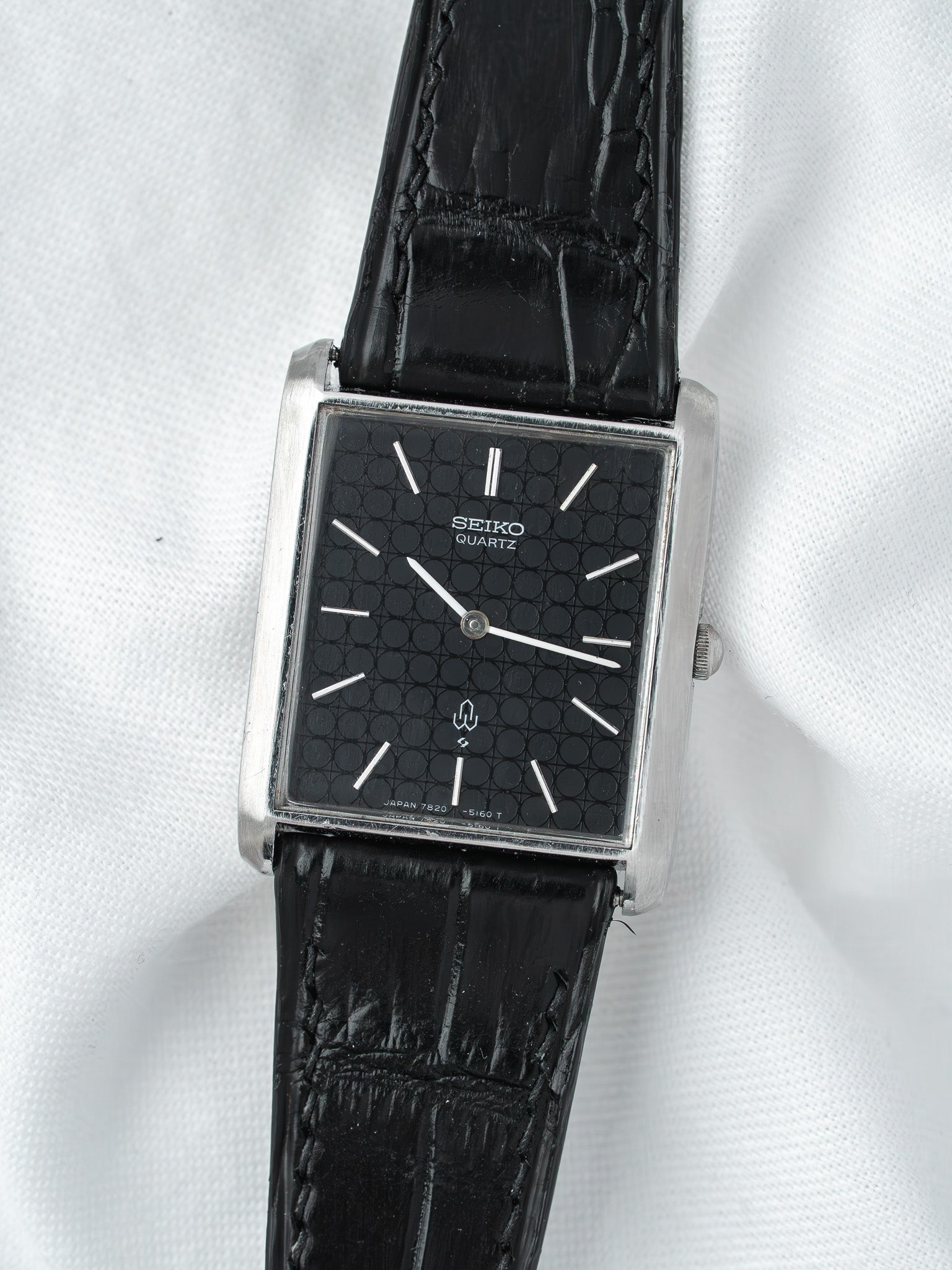 Montre Seiko 7820-5130 Acier — Tank Cadran Cercles (1980s)