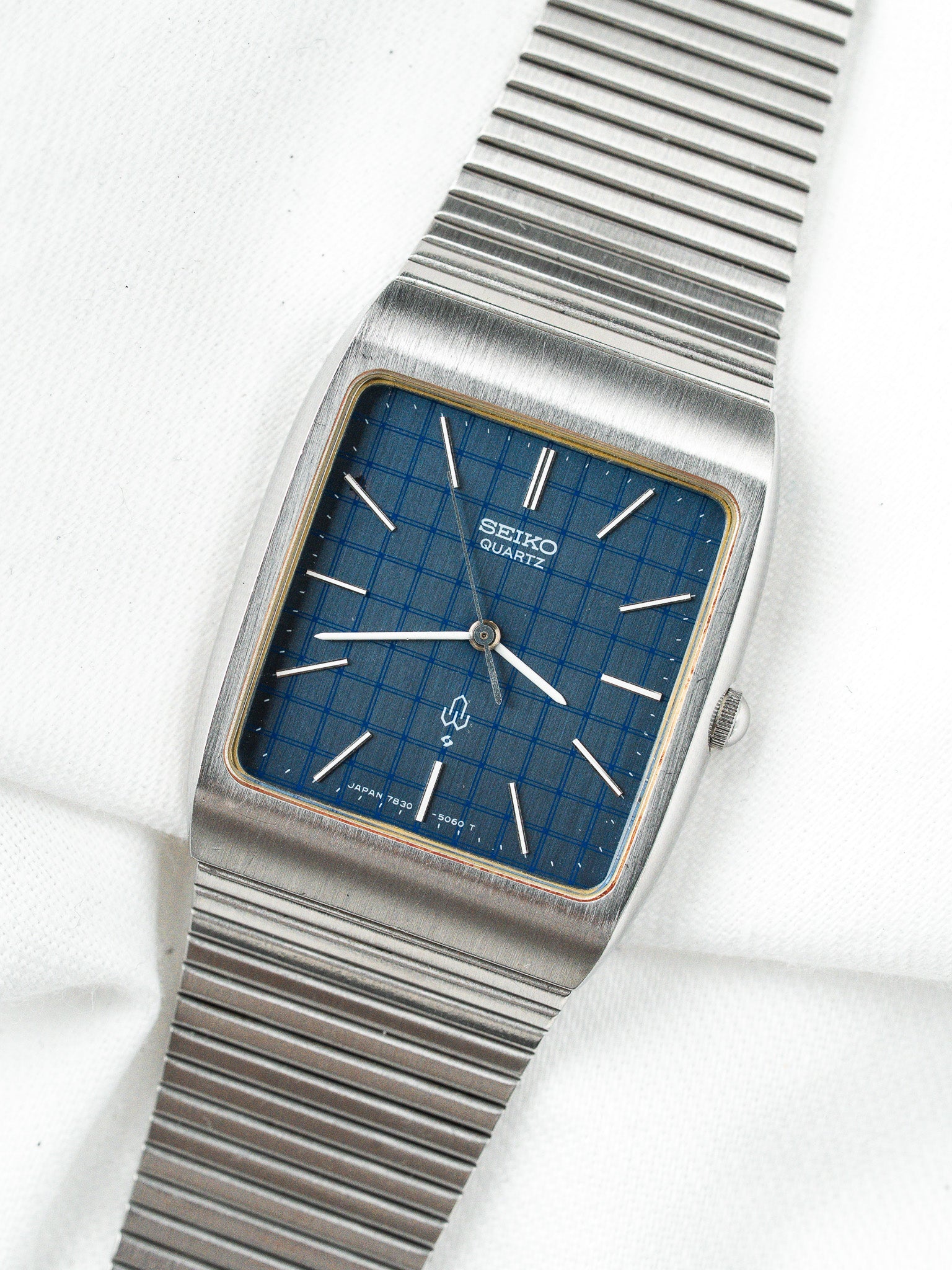 Seiko Dolce Reloj 7830-5050 Acero — Esfera Azul Cuadriculada (1988) 