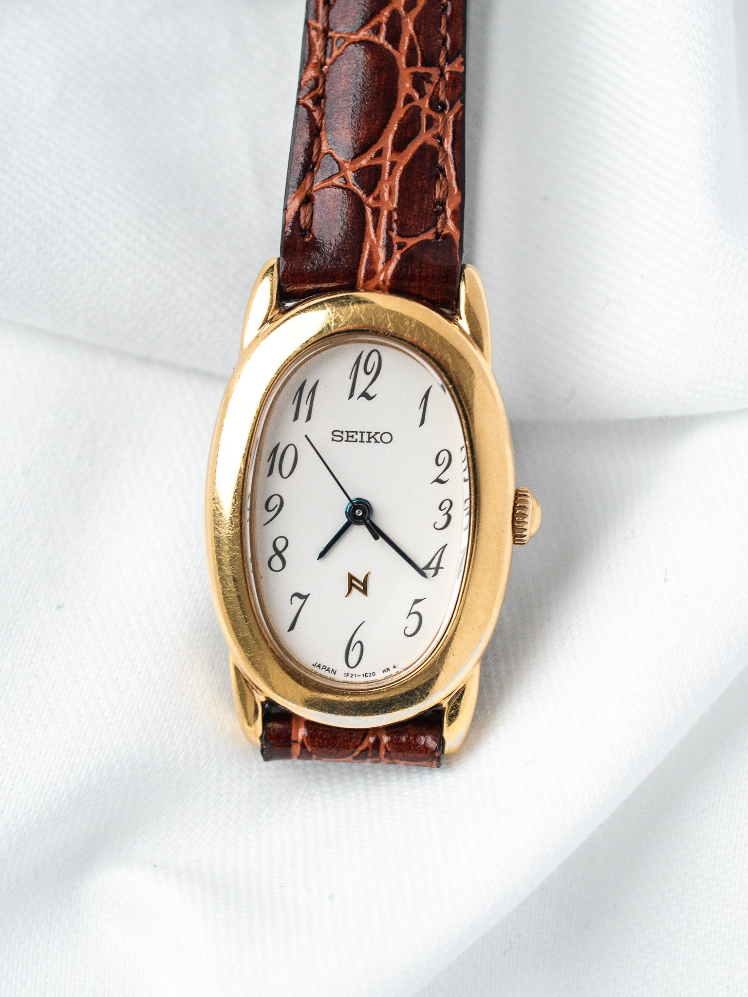 Vintage Seiko Baignoire Gold-Plated Watch — White Dial Breguet Numerals (1999) 