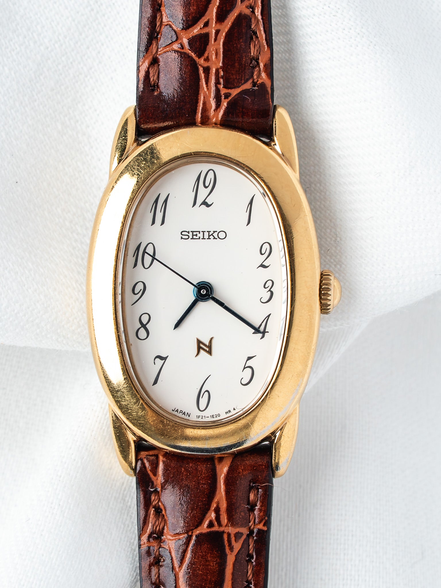 Vintage Seiko Baignoire Gold-Plated Watch — White Dial Breguet Numerals (1999) 