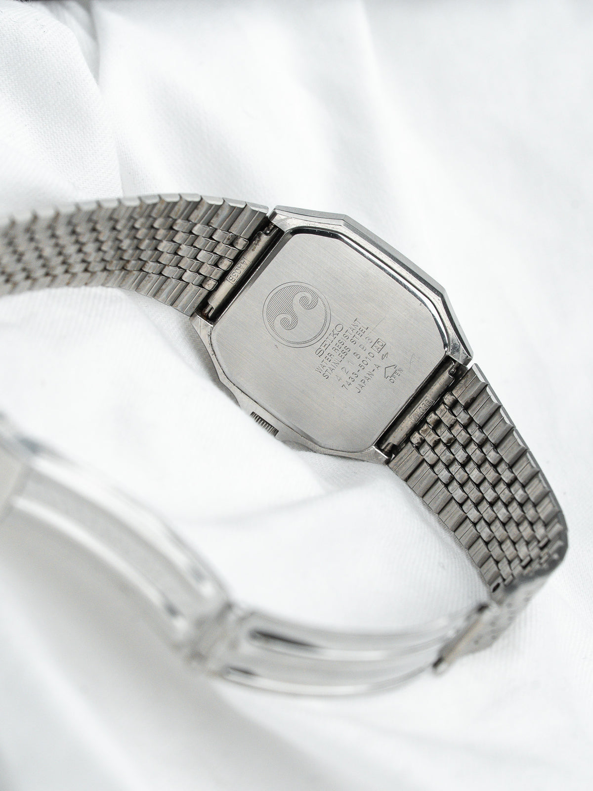 精钢底盖与表链 - Seiko Chronos 7433-5010 复古 Watch - Atelier Victor
