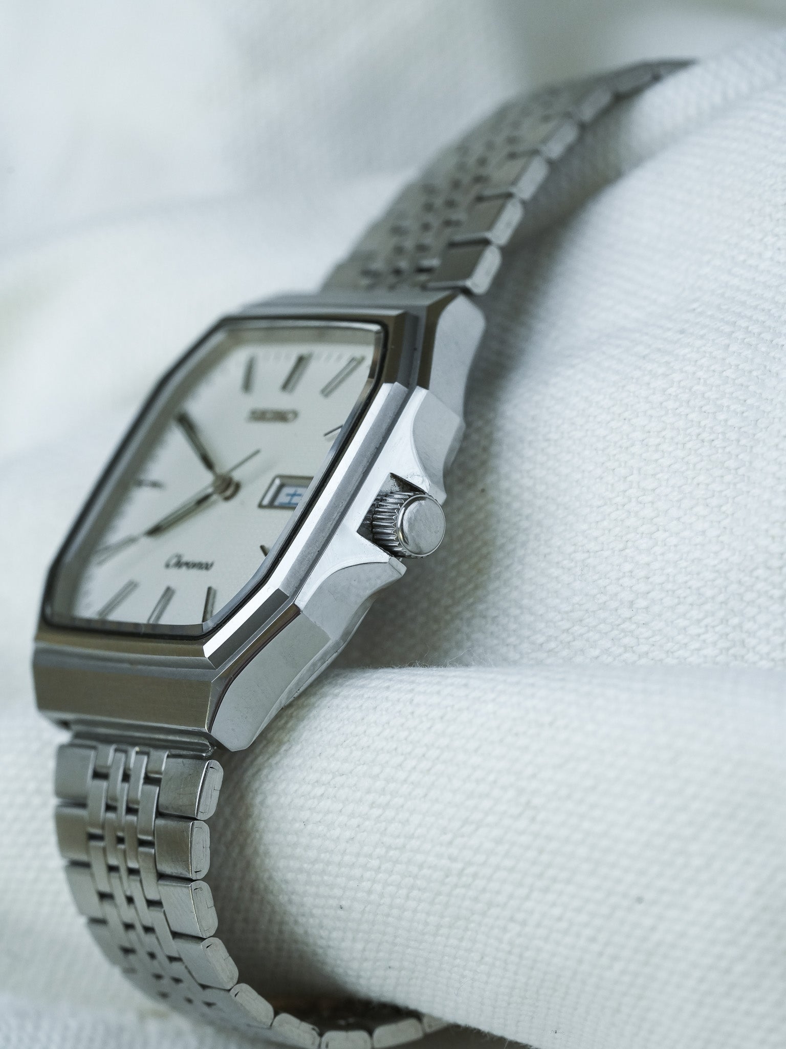 Montre Seiko Chronos Vintage - TV Daydate Acier Maille (1972) - Atelier Victor