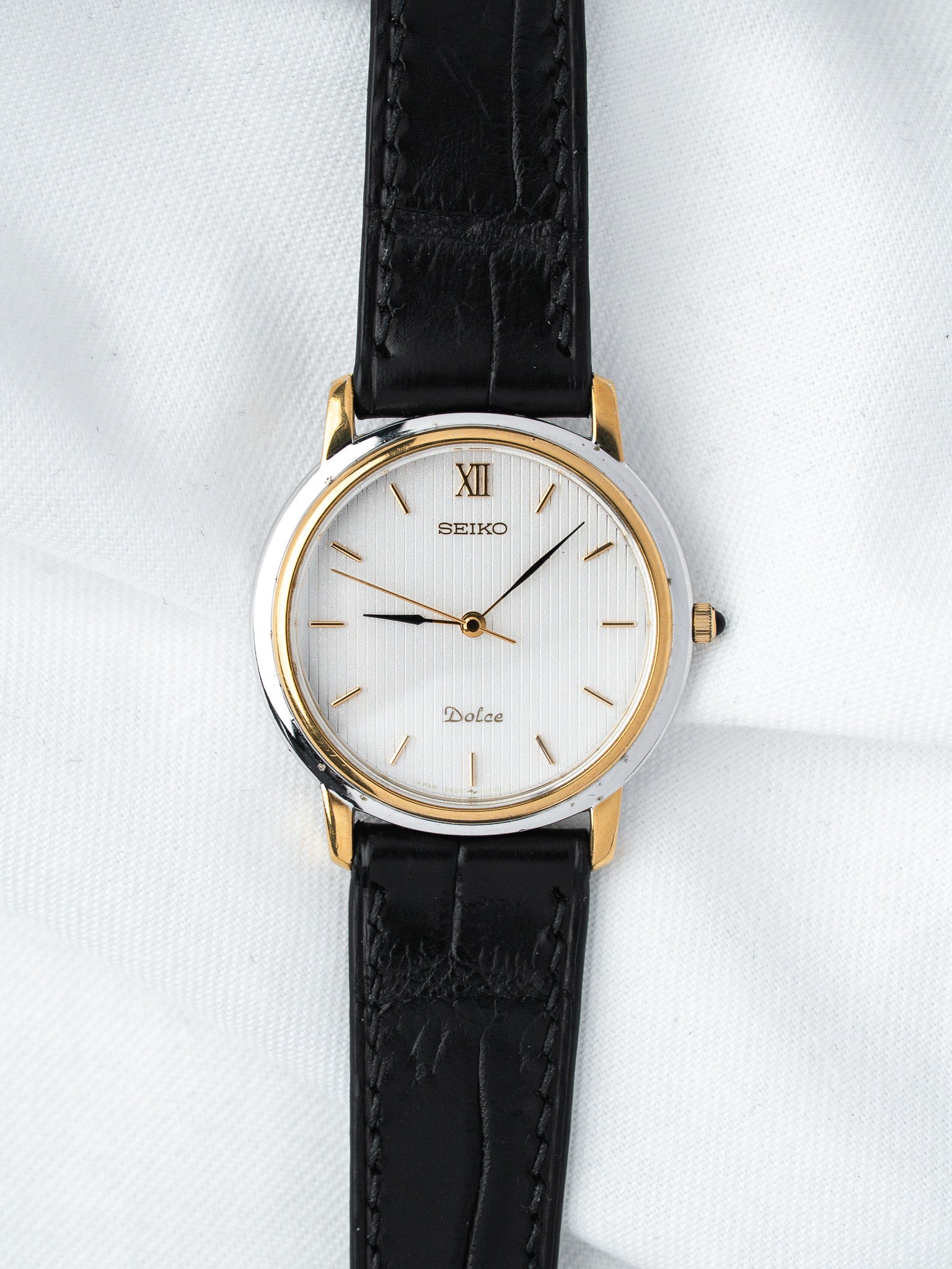 SEIKO DOLCE　セイコー ドルチェ　5S21-6010 Vintage Seiko Dolce 5S21-6010 — Smooth Sweeping Seconds Hand (1990