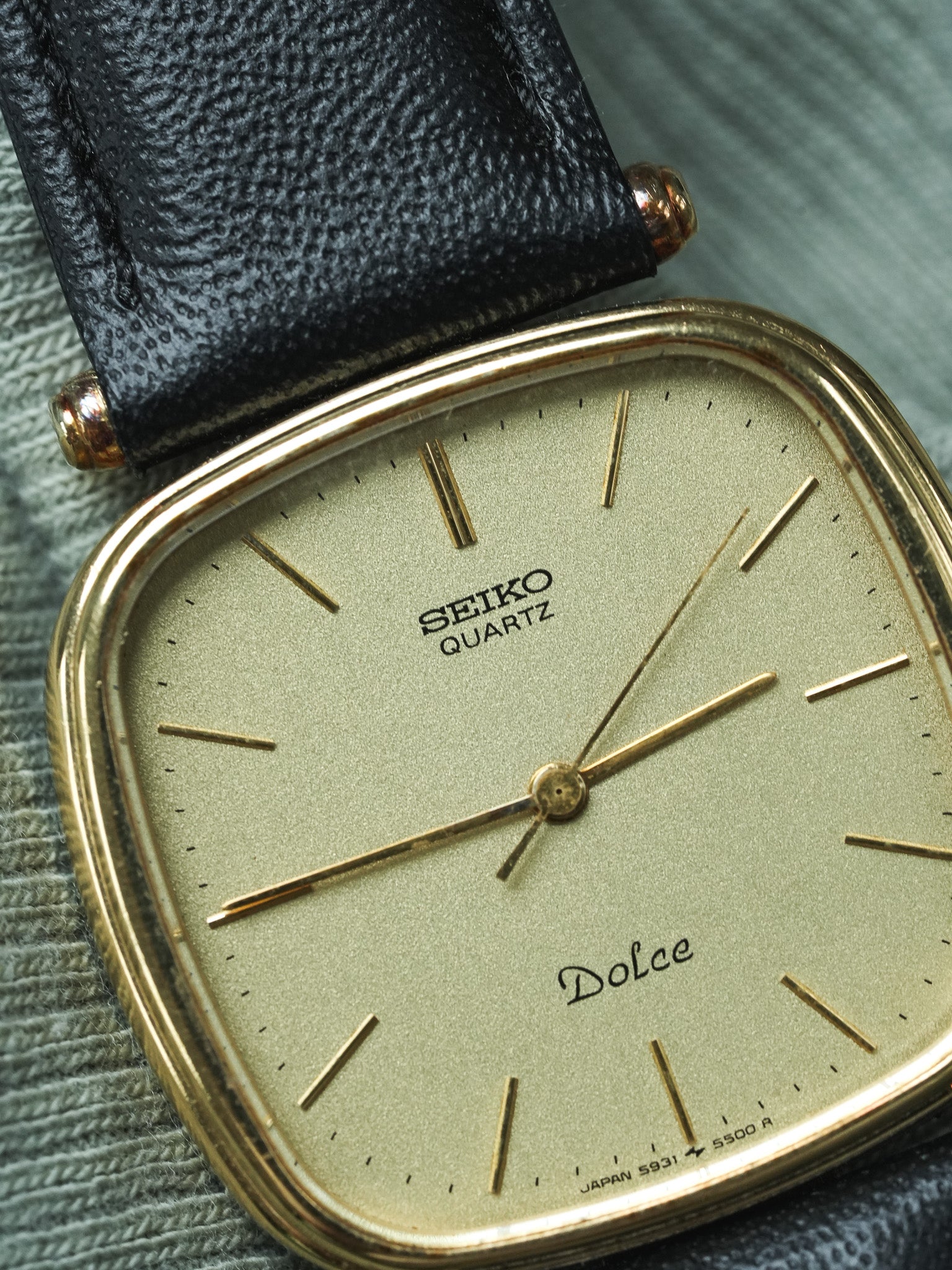 Montre Seiko Dolce Vintage - Boitier TV Or (1984) - Atelier Victor