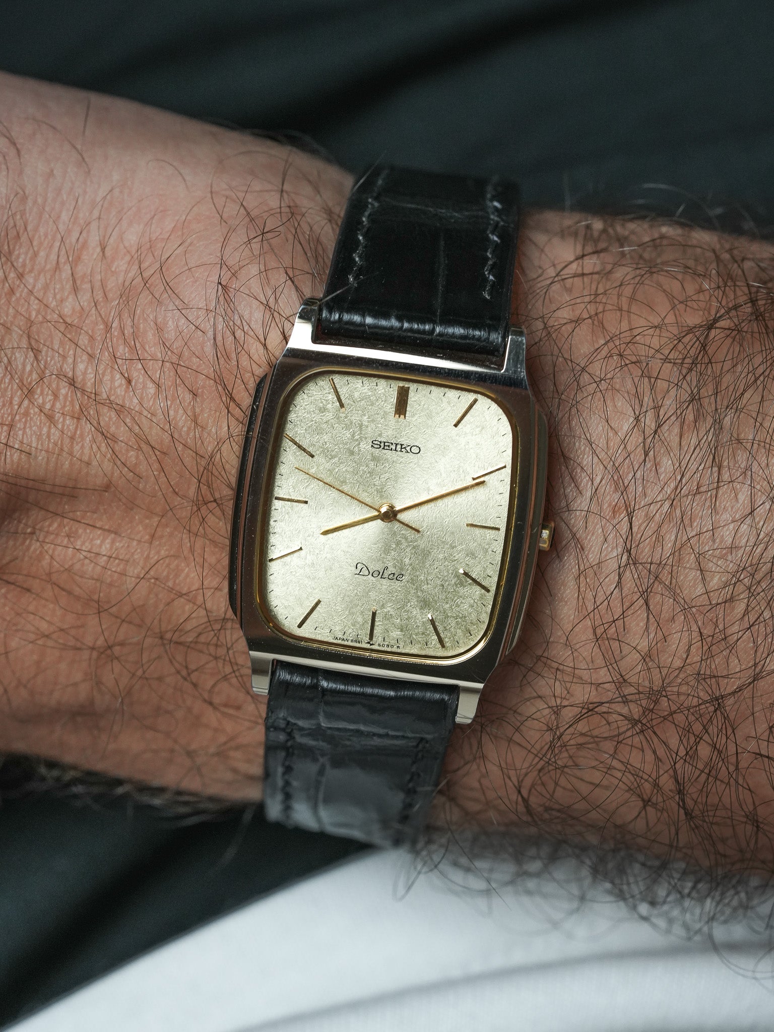 Montre Seiko Dolce Vintage - Tank Stepped Or Cadran Sable (1980)