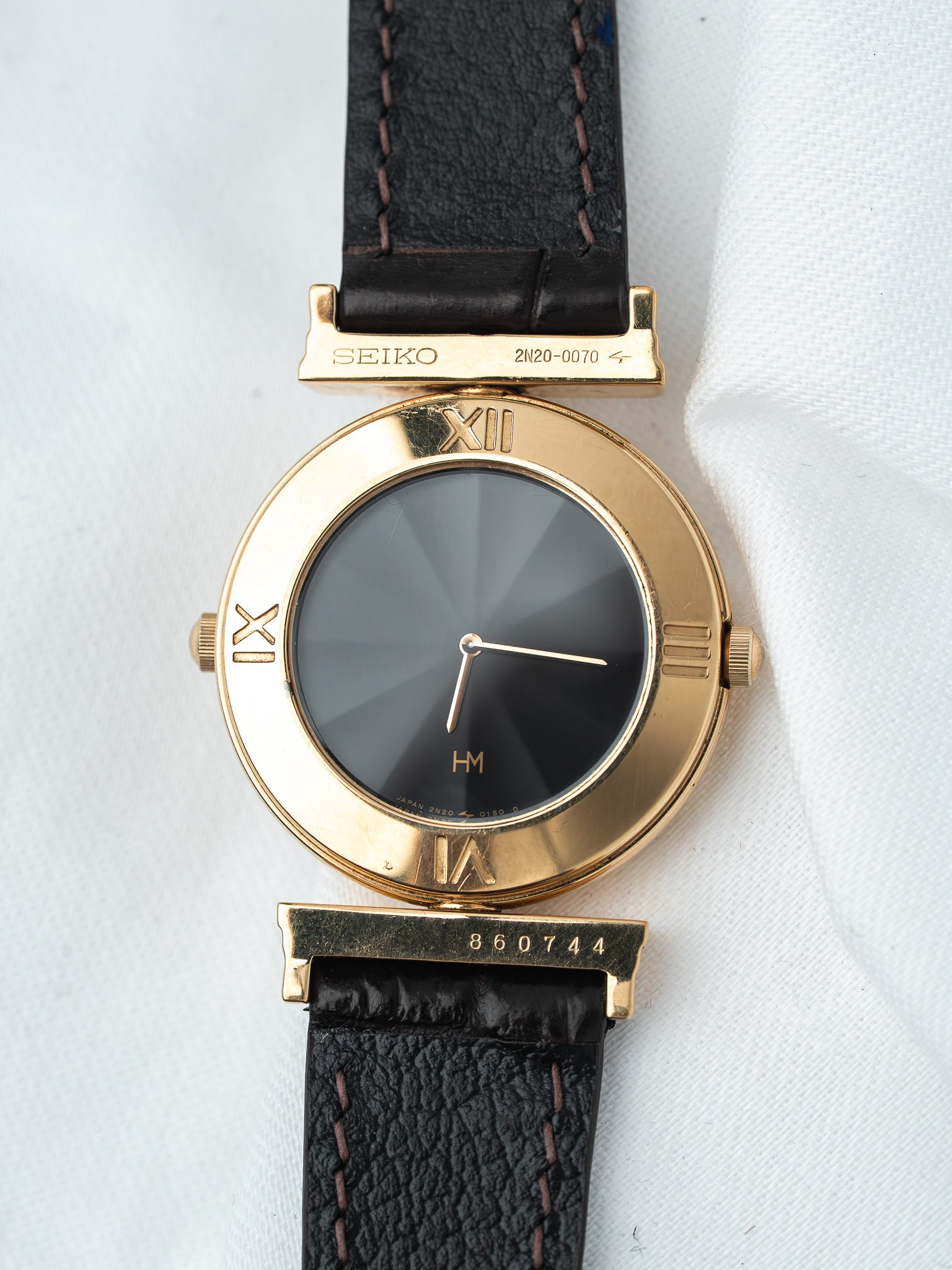 Vintage Seiko Hanae Mori 2N20-0070 Reversible — Gold (1988