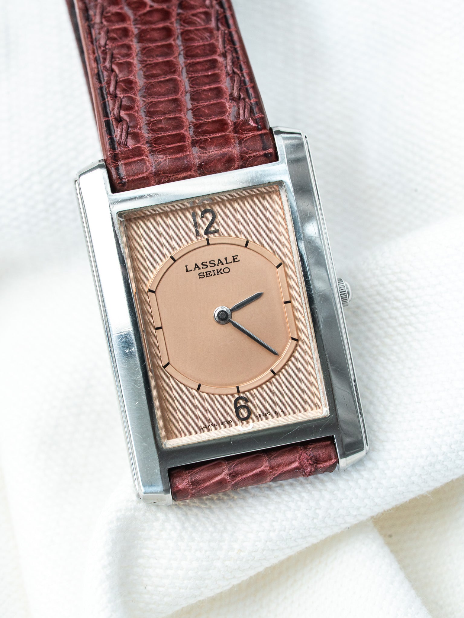 Montre Seiko Lassale Vintage - Tank Saumon Tapisserie (1996) - Atelier Victor