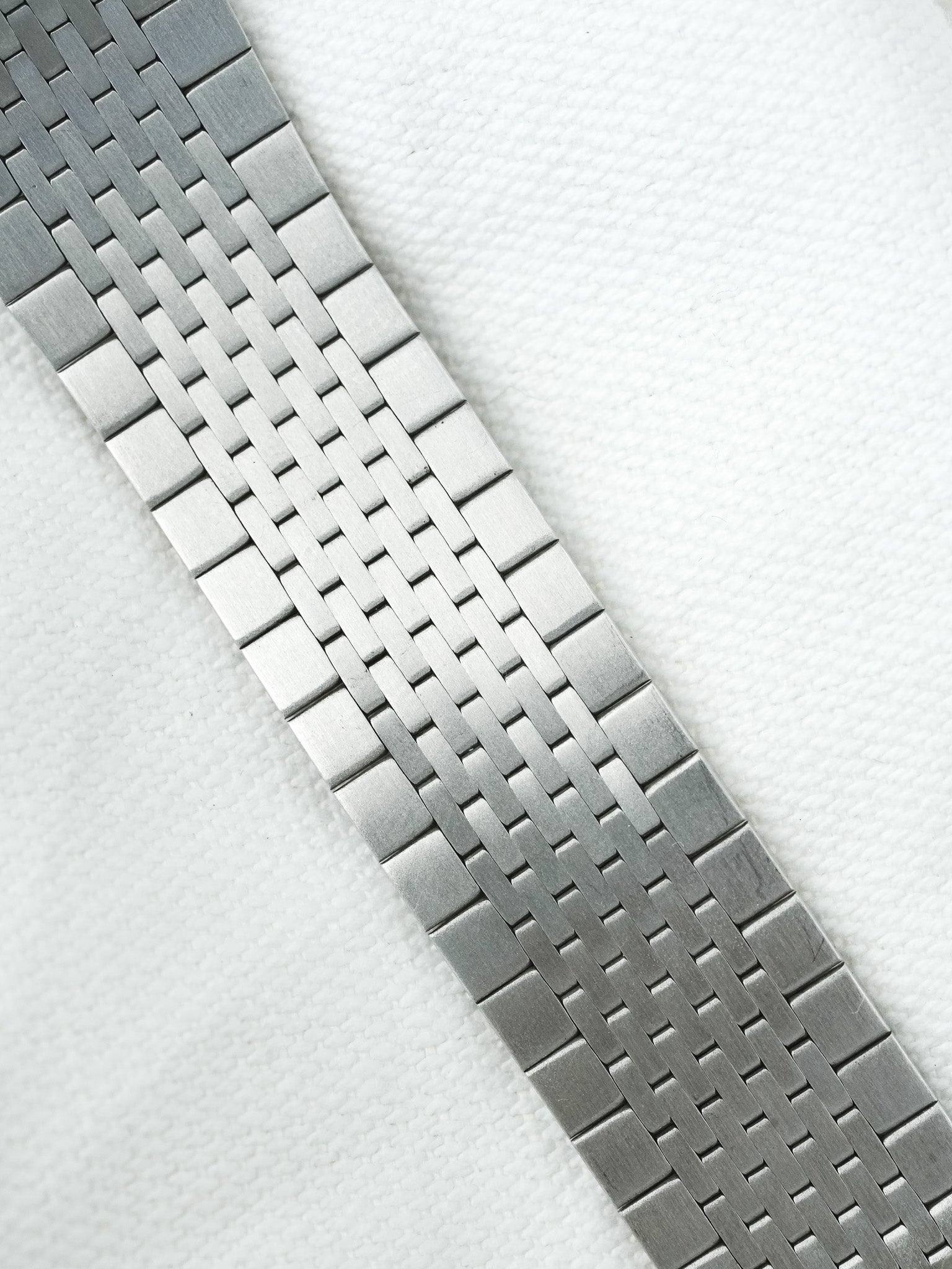 Montre Seiko Lord Quartz Vintage - Daydate Kanji Acier Romain (1979) - Atelier Victor