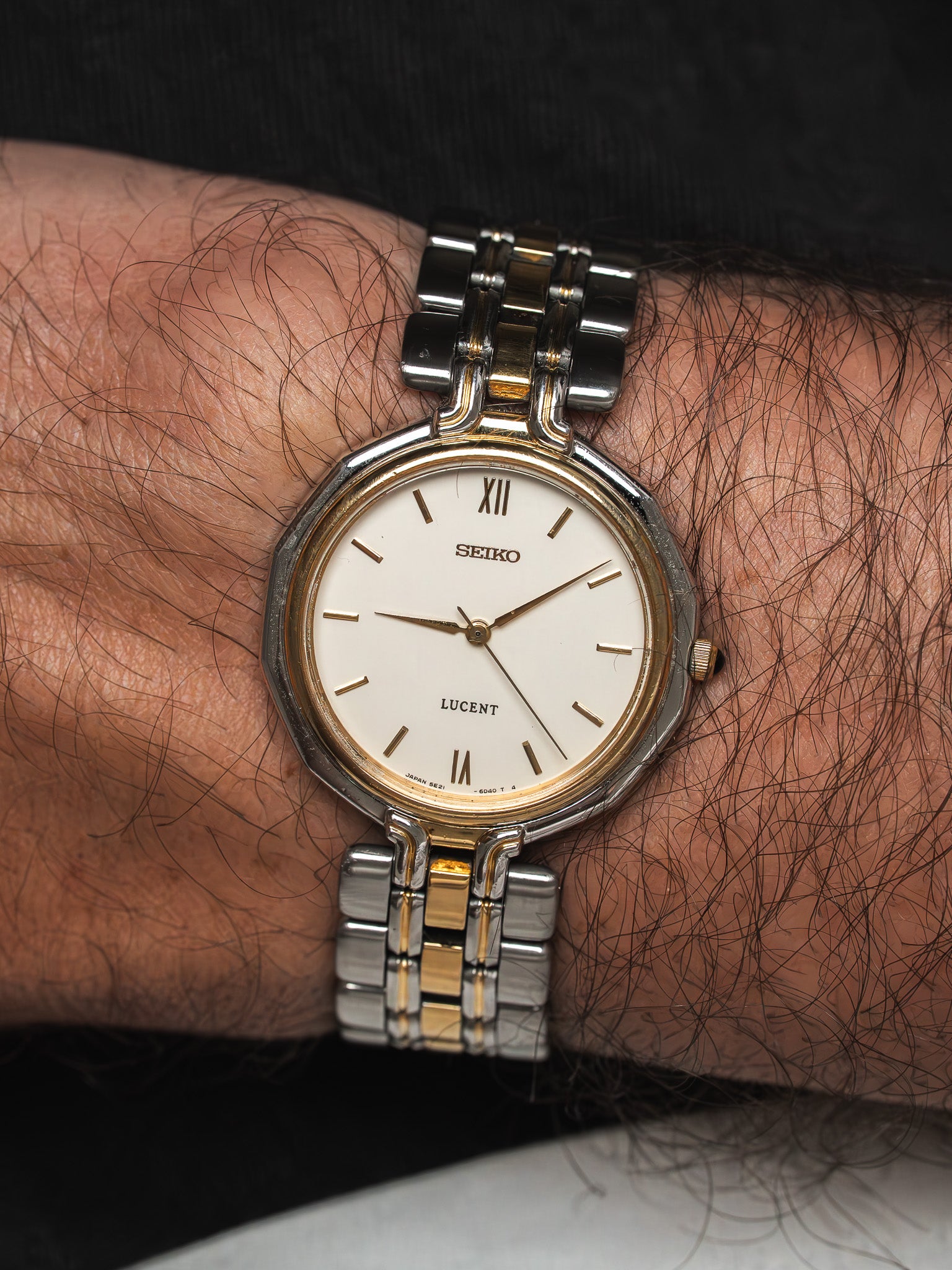 Montre Seiko Lucent Ronde — Acier Doré Cadran Blanc (1990s)