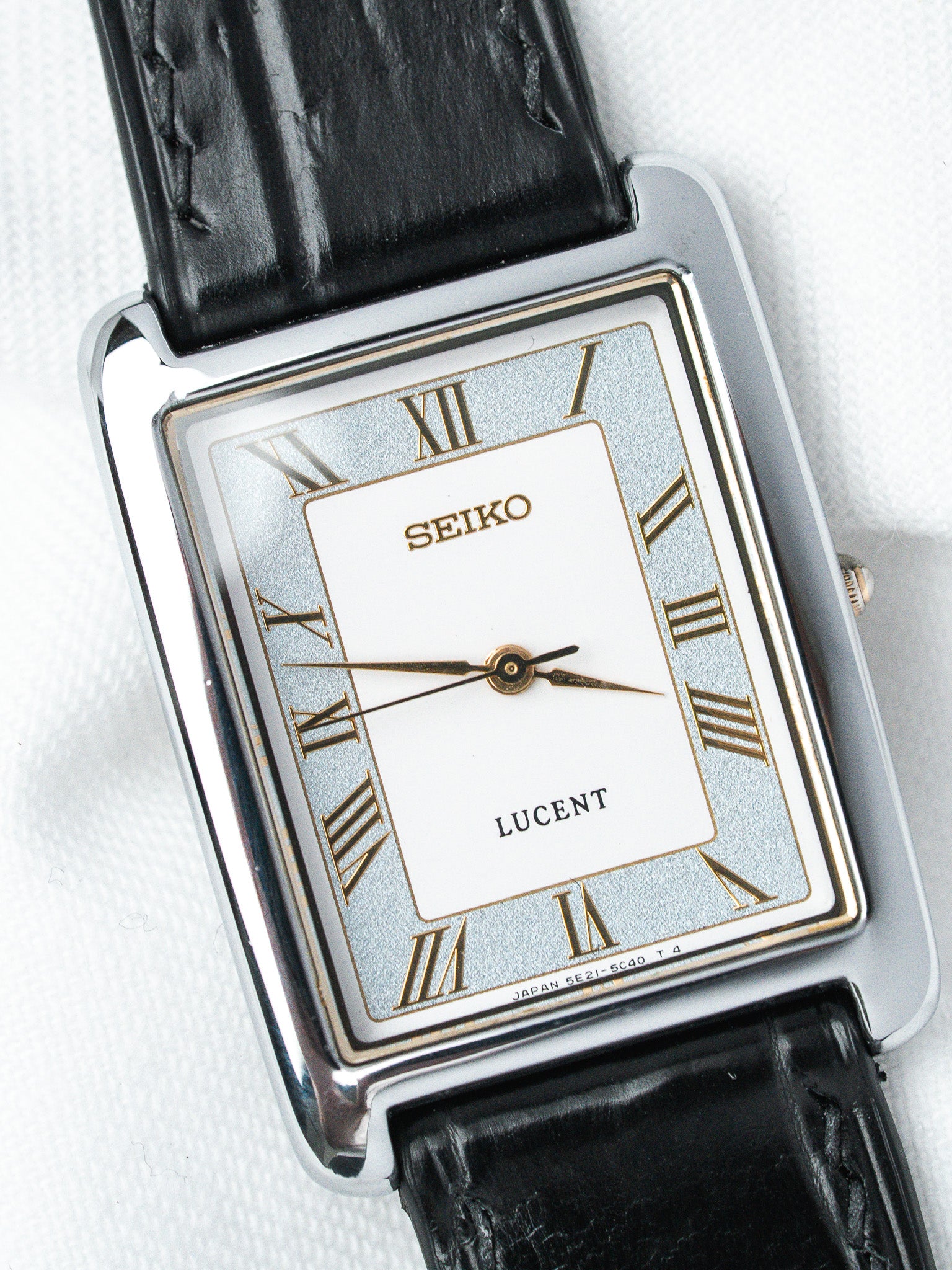 Vintage Seiko Lucent Tank Watch — White Dial Roman Numerals (1994