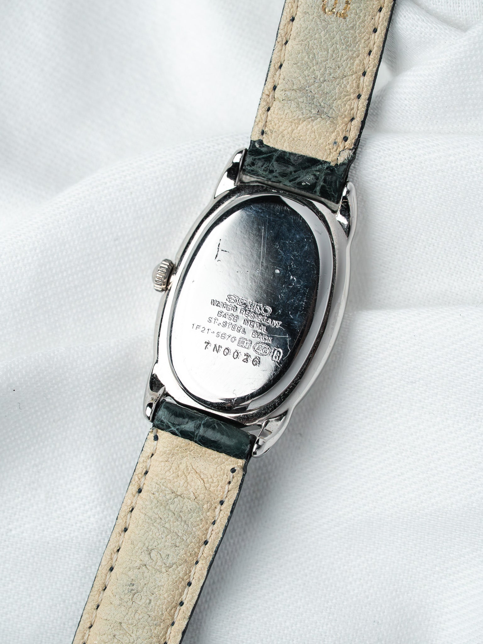 Seiko Noie 1F21-5B70 Baignoire Steel | Atelier Victor
