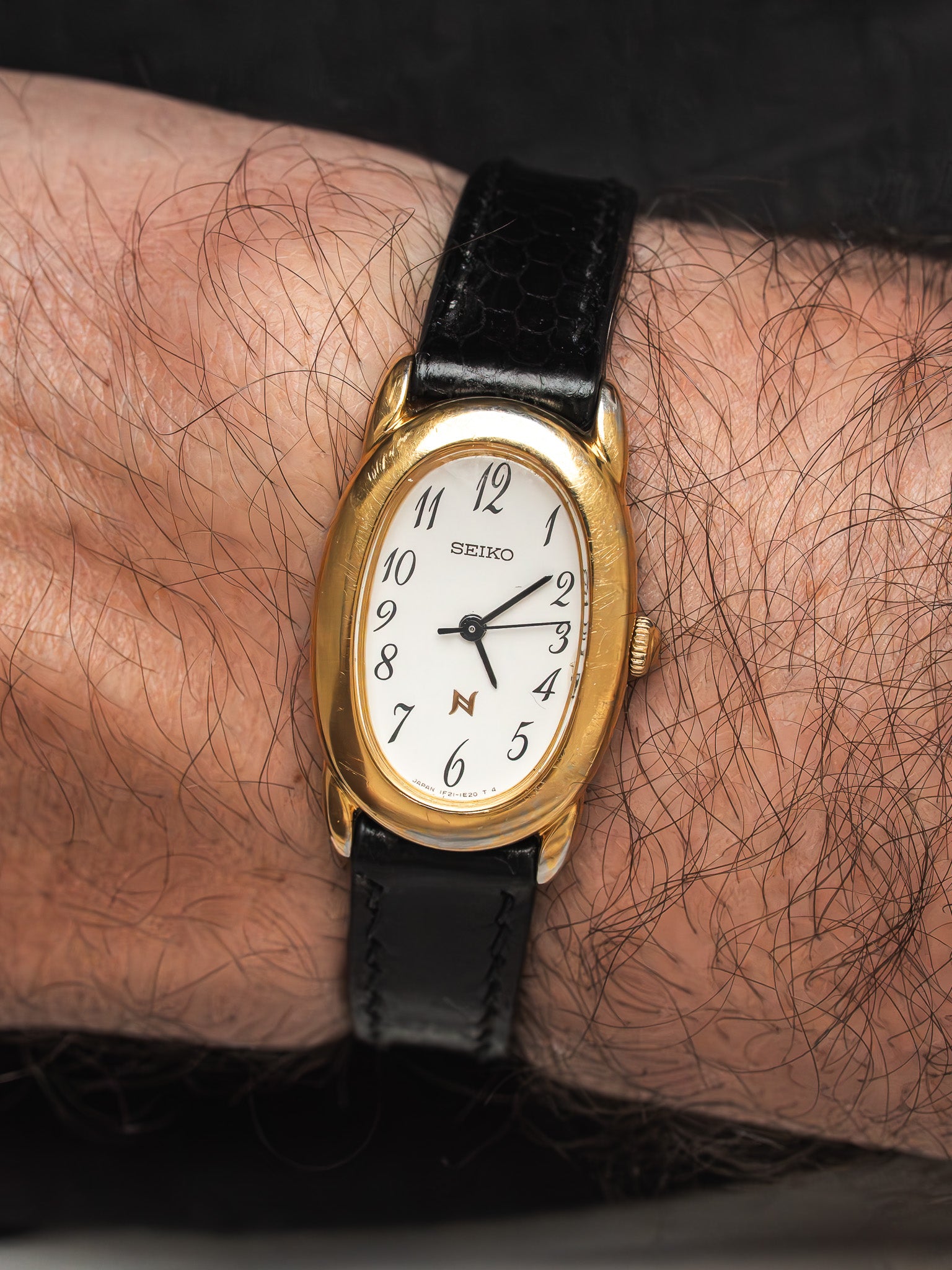 Seiko Noie 1F21-5B70 Baignoire Gold-Plated | Atelier Victor