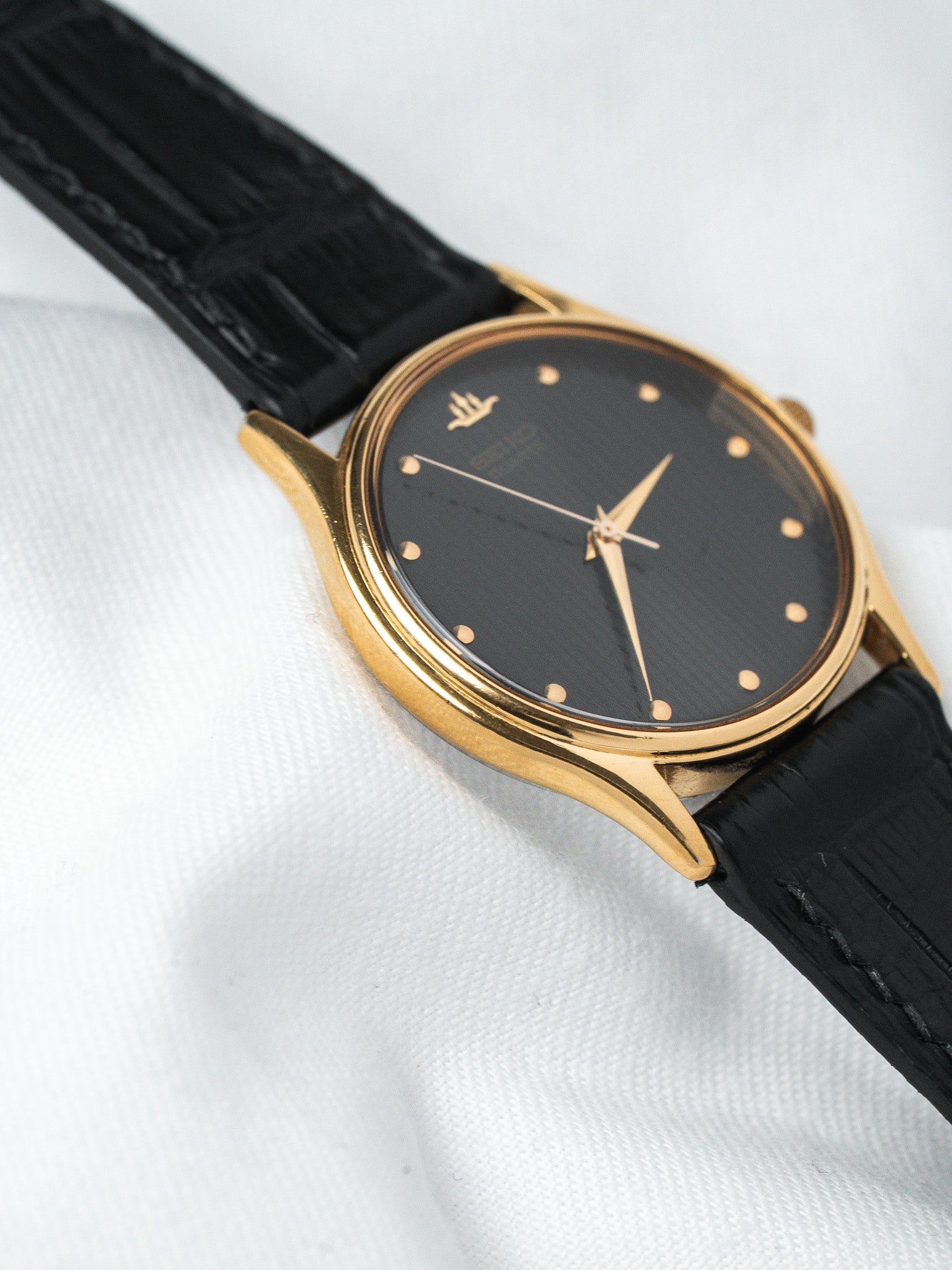 Orologio Seiko Rotondo V701-7020 — Quadrante Nero Tapisserie (1993) 