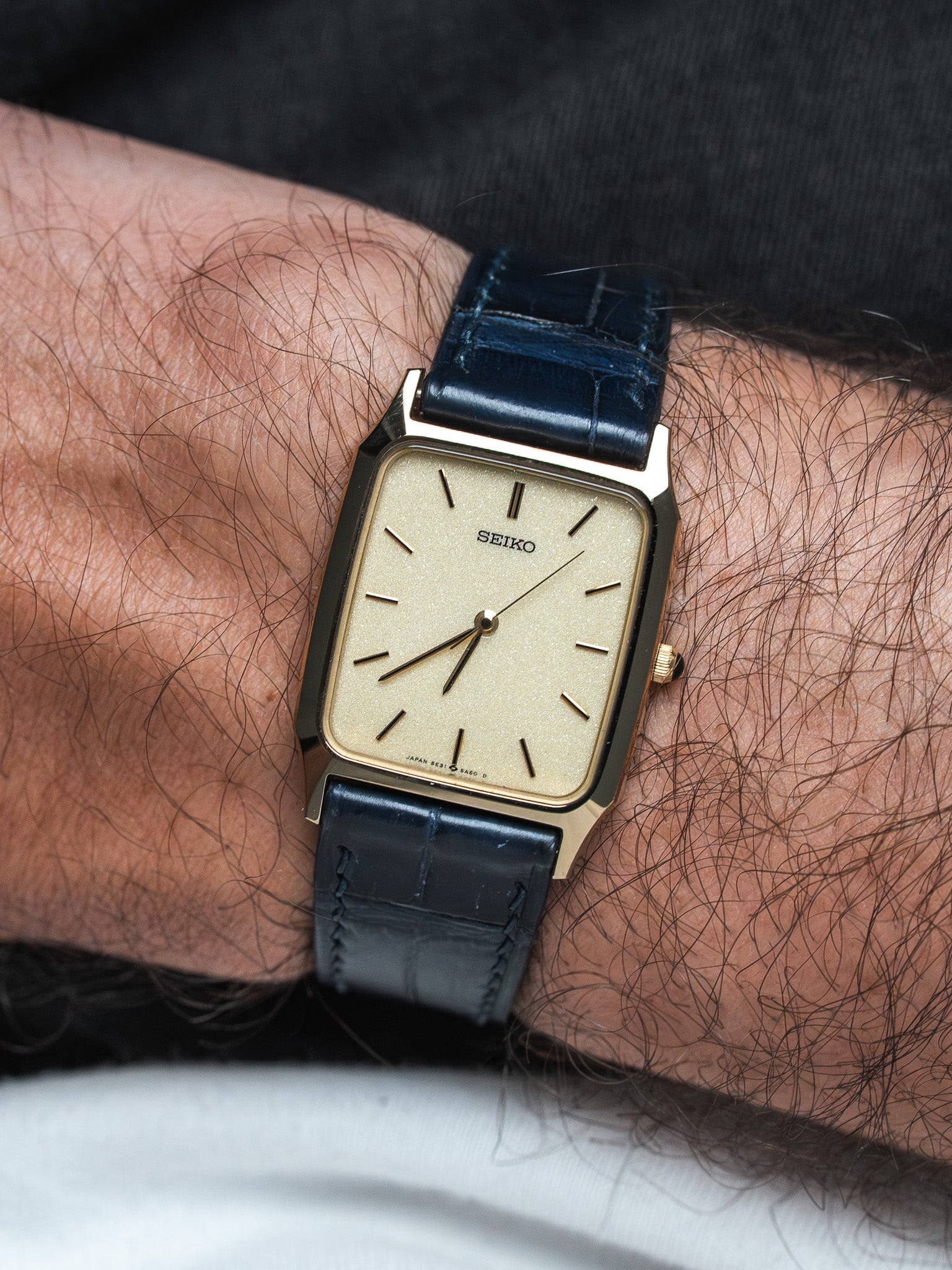 Montre Seiko Tank 5E21-5A50 Plaqué Or — Cadran Doré Sablé (1990)