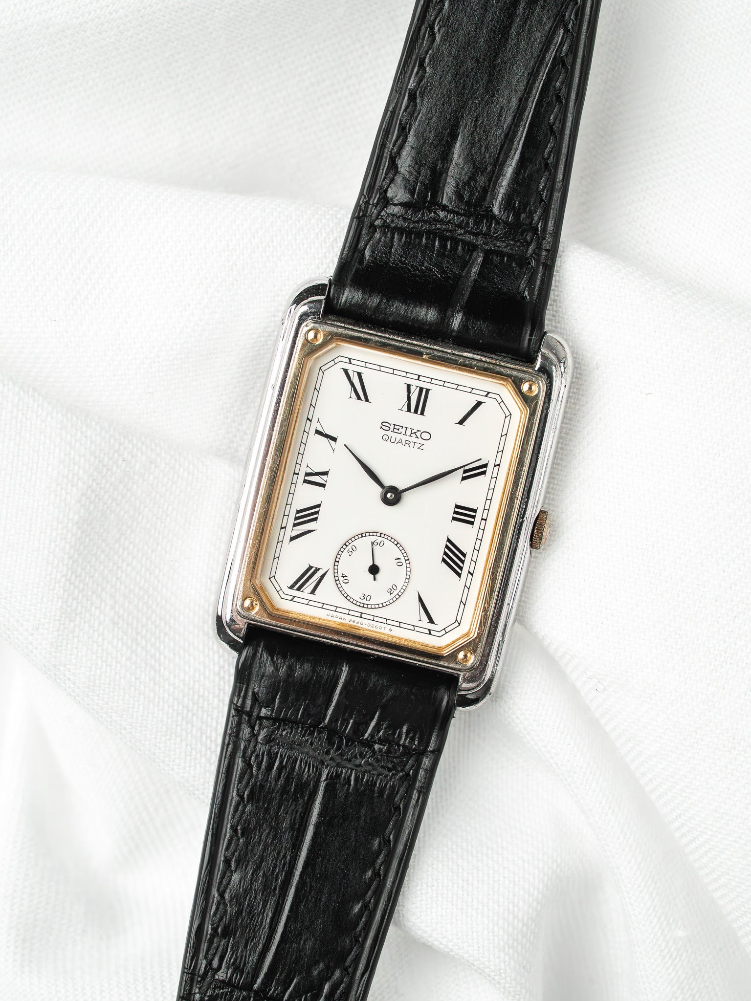 腕表 Seiko Tank 钢——罗马数字表盘与小秒针（1981） 
