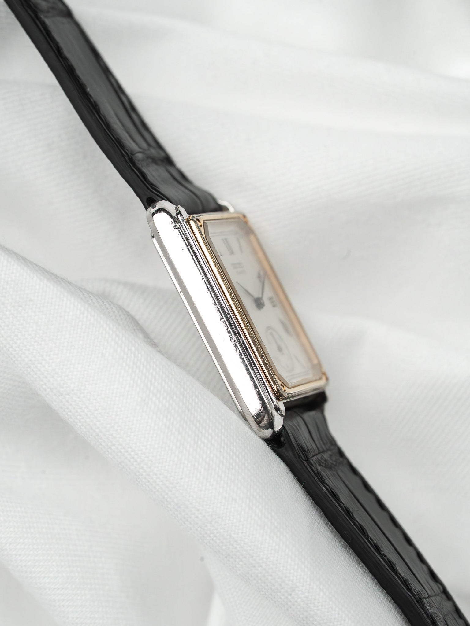 Vintage Seiko Tank Watch — Roman Dial & Small Seconds (1981