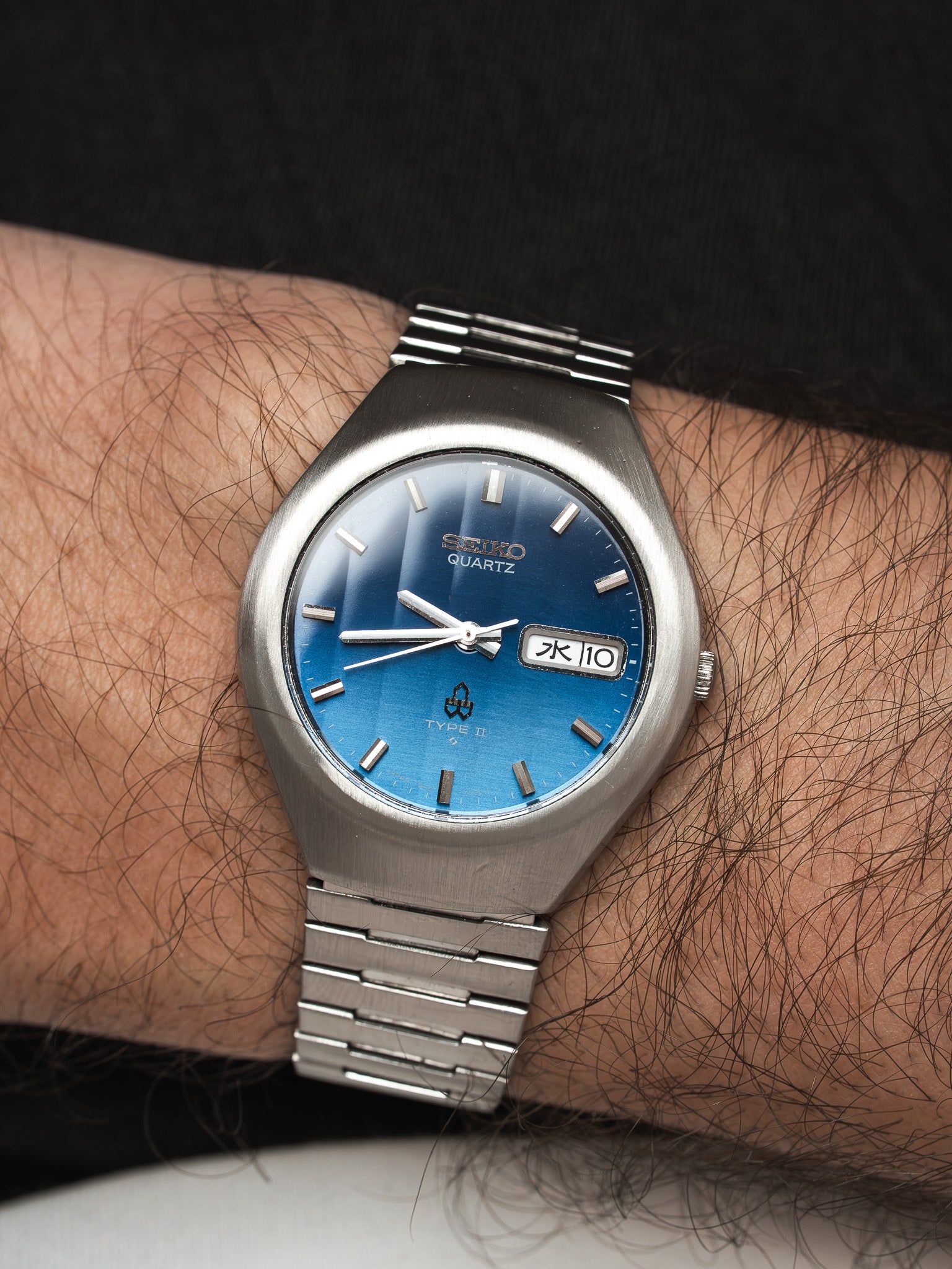 Vintage Seiko Type II Tonneau 7546 — Blue Ribbon (1977) 