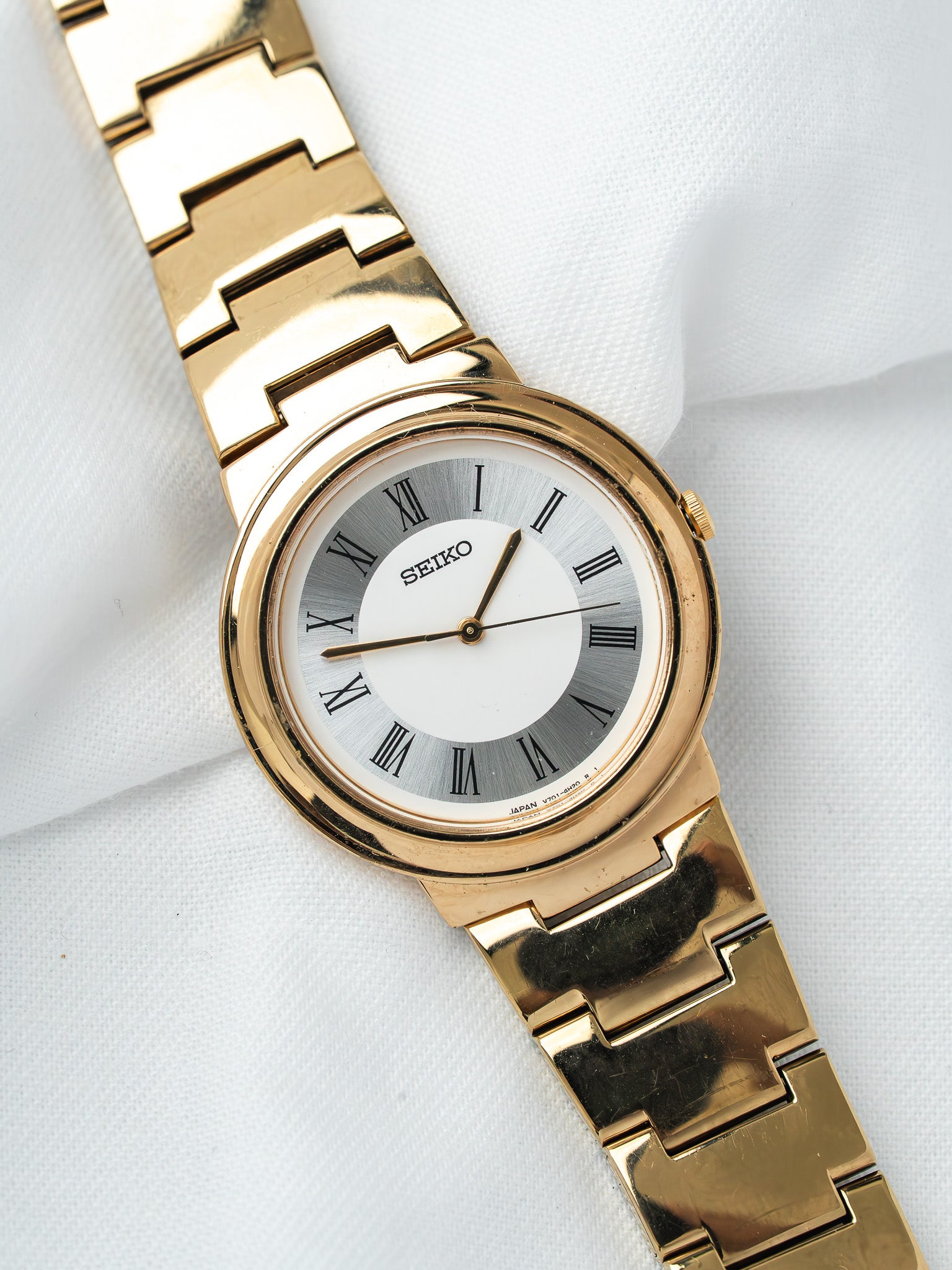 Montre Seiko V701-2L10 Plaqué Or — Ronde Cadran Romain (1991)