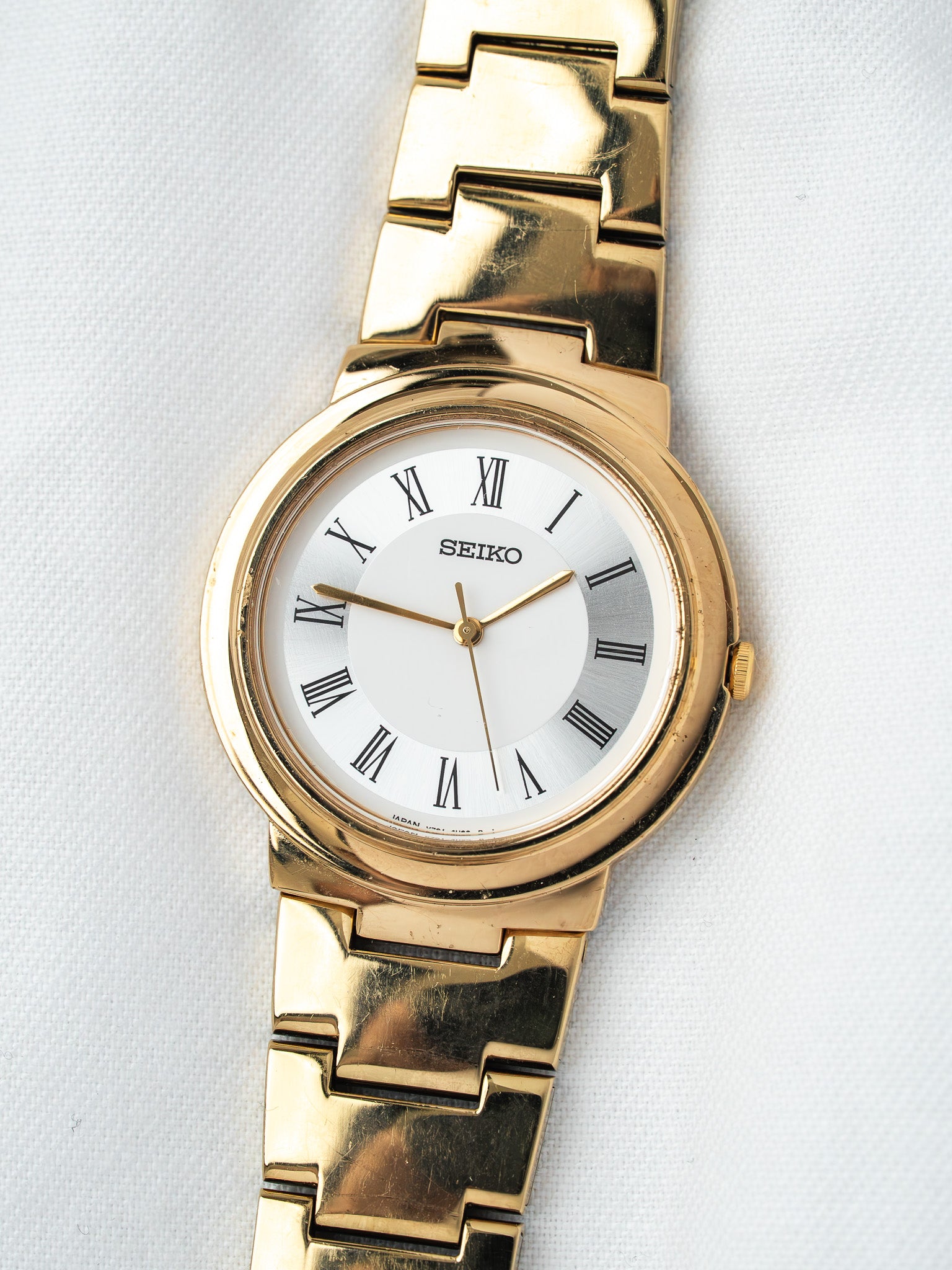 Montre Seiko V701-2L10 Plaqué Or — Ronde Cadran Romain (1991)