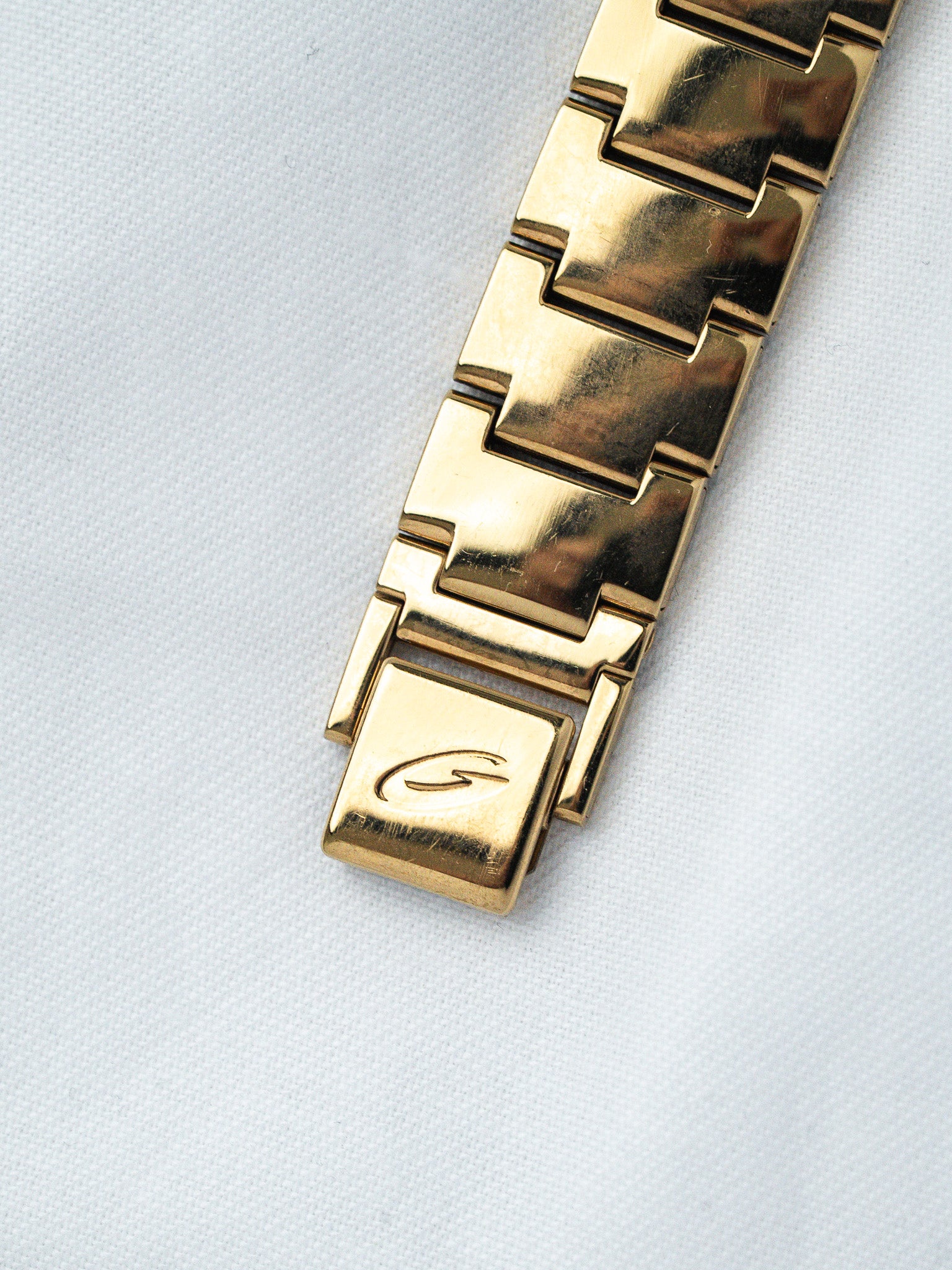 Montre Seiko V701-2L10 Plaqué Or — Ronde Cadran Romain (1991)