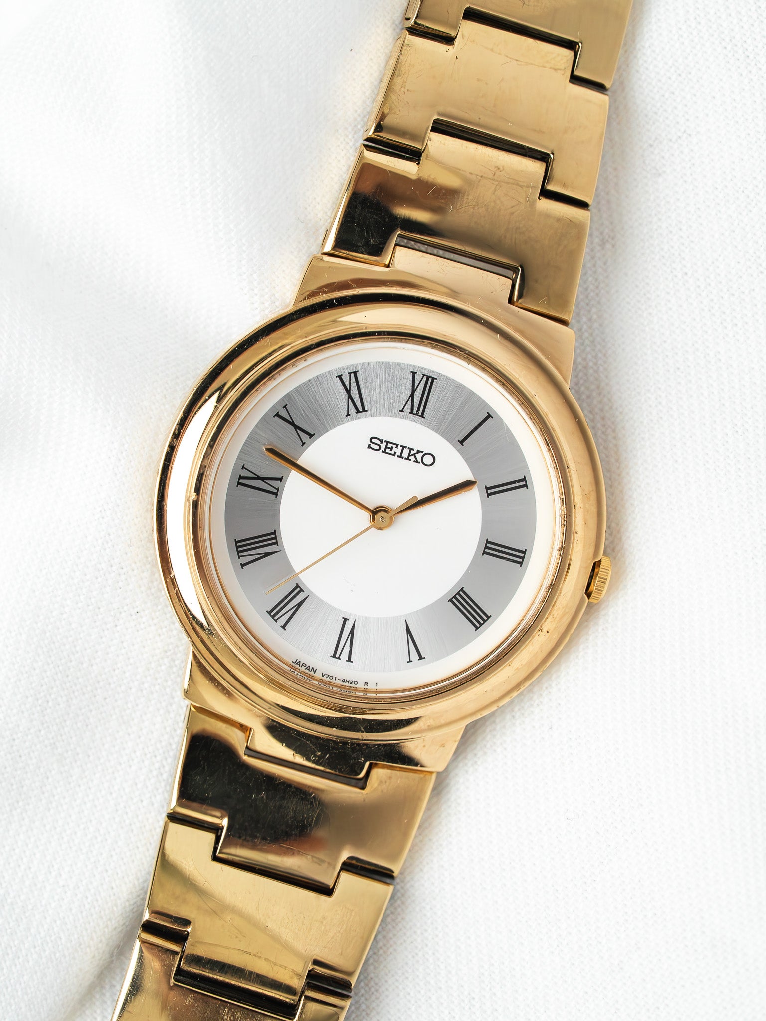 Montre Seiko V701-2L10 Plaqué Or — Ronde Cadran Romain (1991)