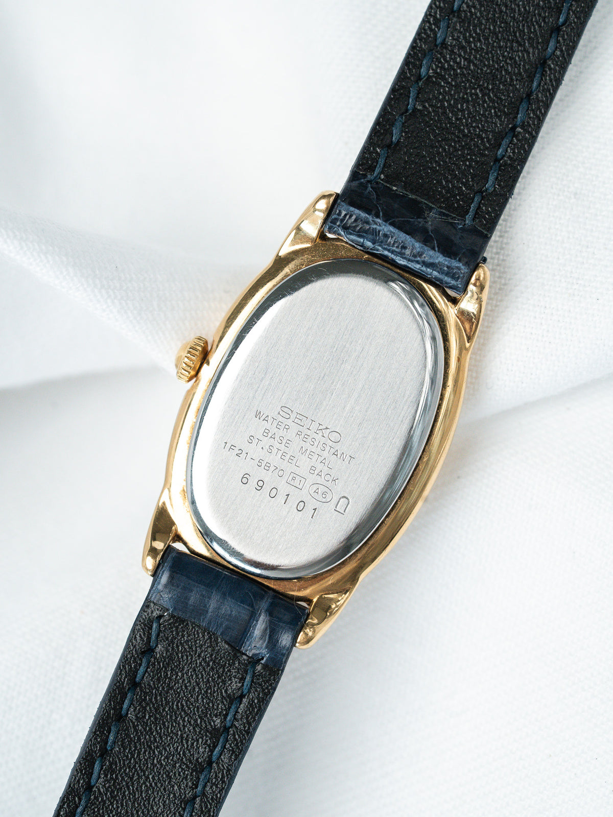 Fondo de caja de acero - Reloj Seiko 1F21-5B70 chapado en oro - Atelier Victor