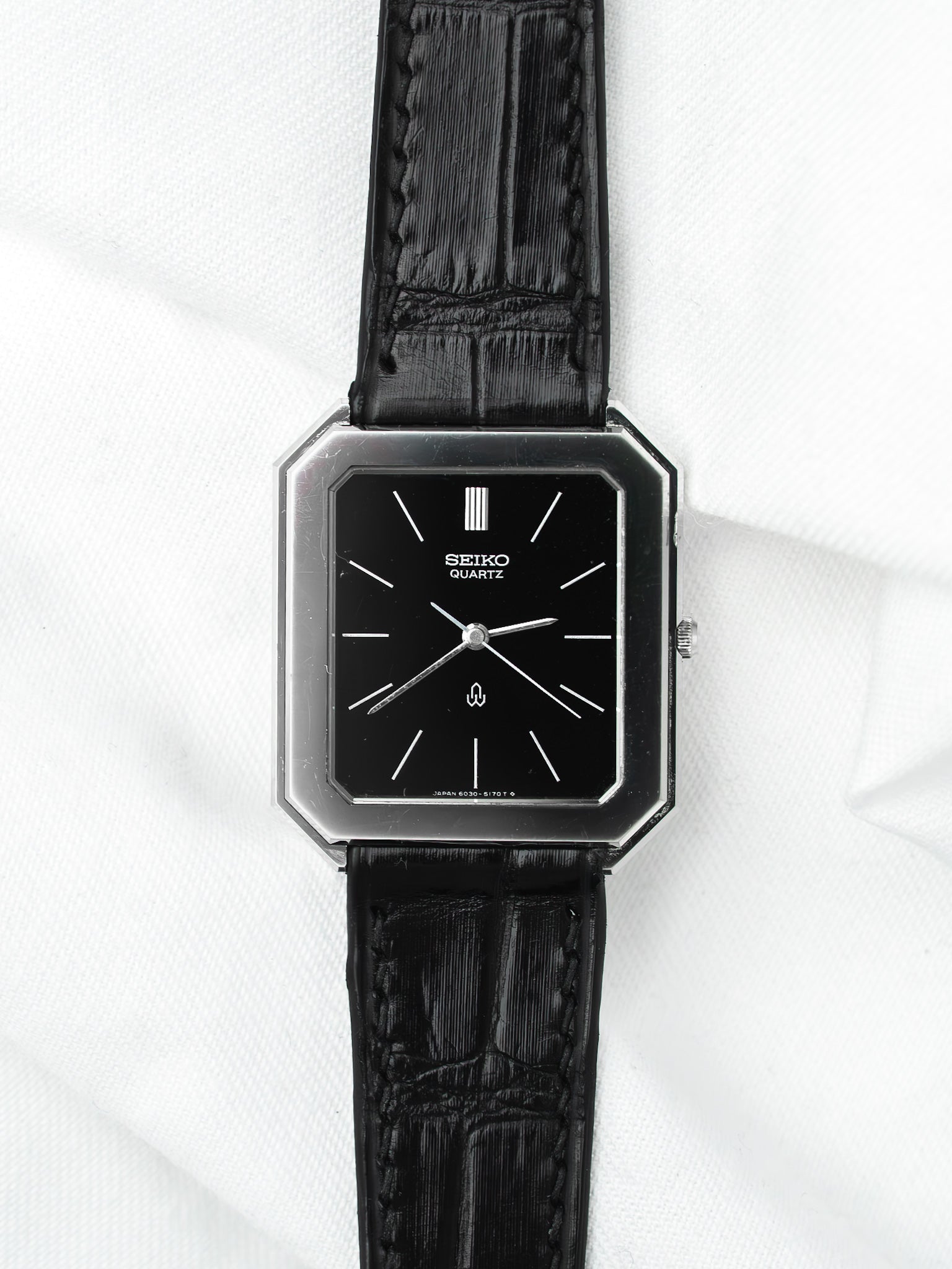Montre Seiko Vintage Acier — Cadran Noir Laqué Habillée (1980)