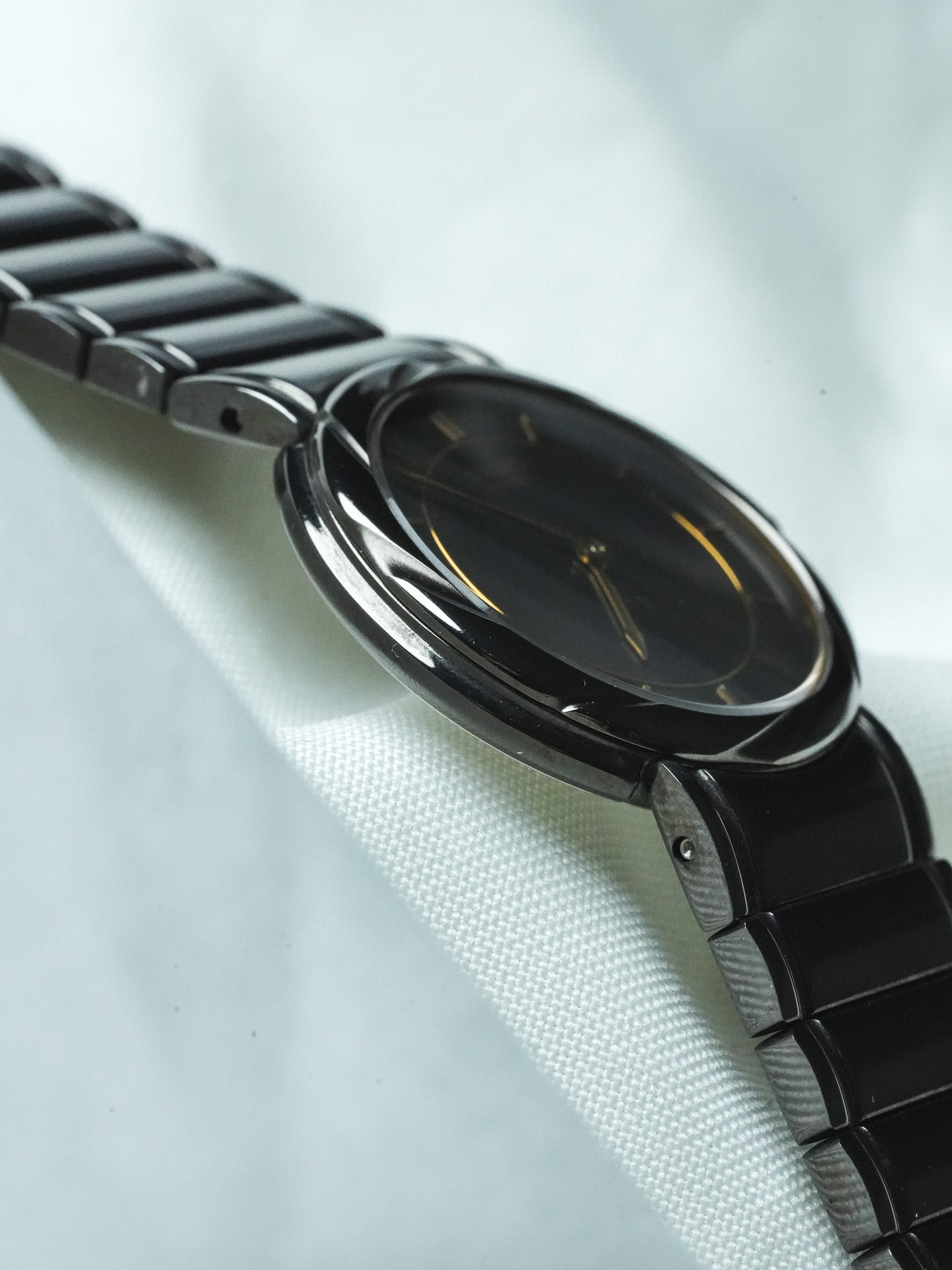 Montre Seiko Vintage - Anthracite Brillant Torsadé Large (1995) - Atelier Victor