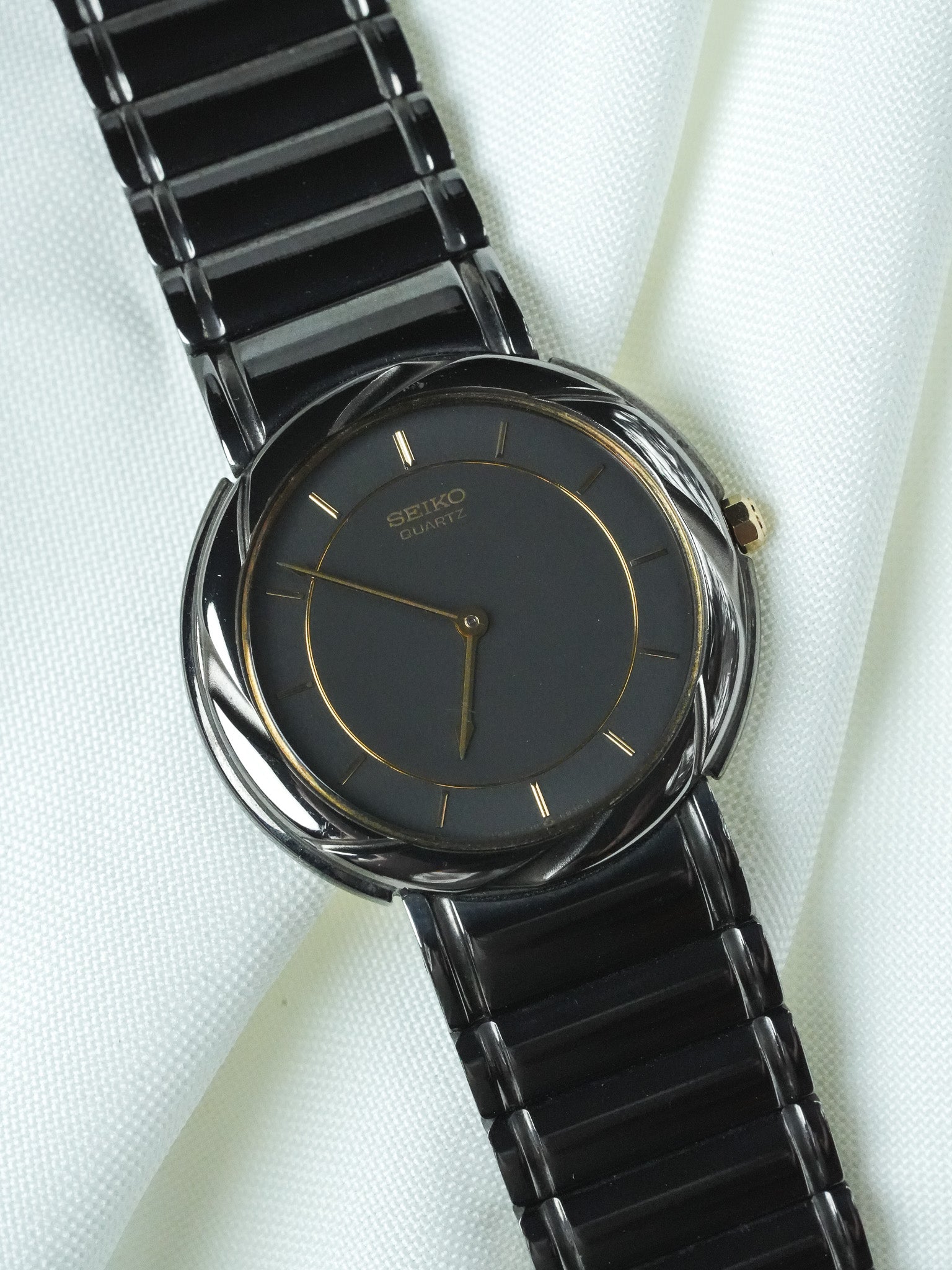 Montre Seiko Vintage - Anthracite Brillant Torsadé Large (1995) - Atelier Victor