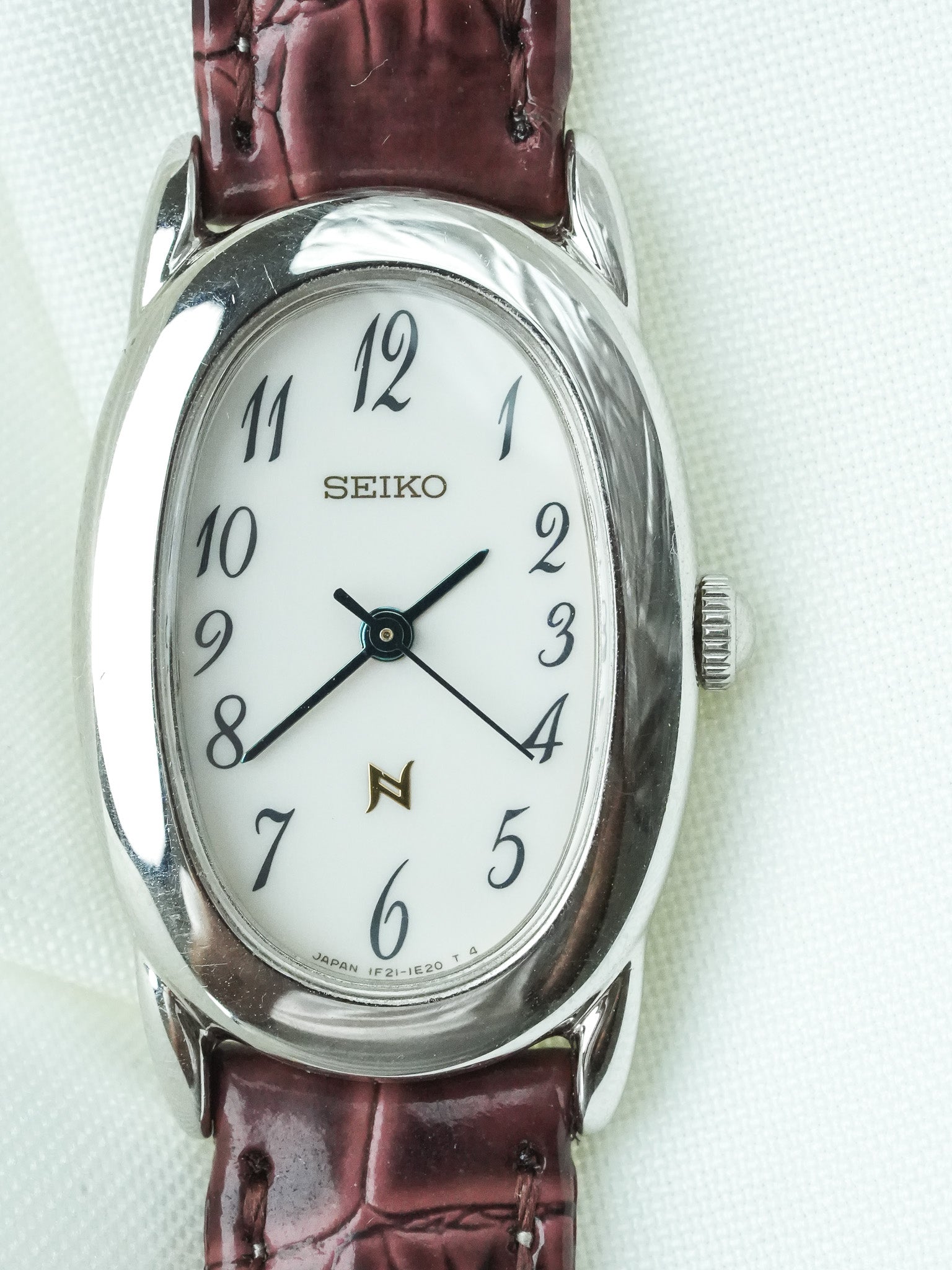 Montre Seiko Vintage - Baignoire Acier 1F21-5B70 (2000) - Atelier Victor