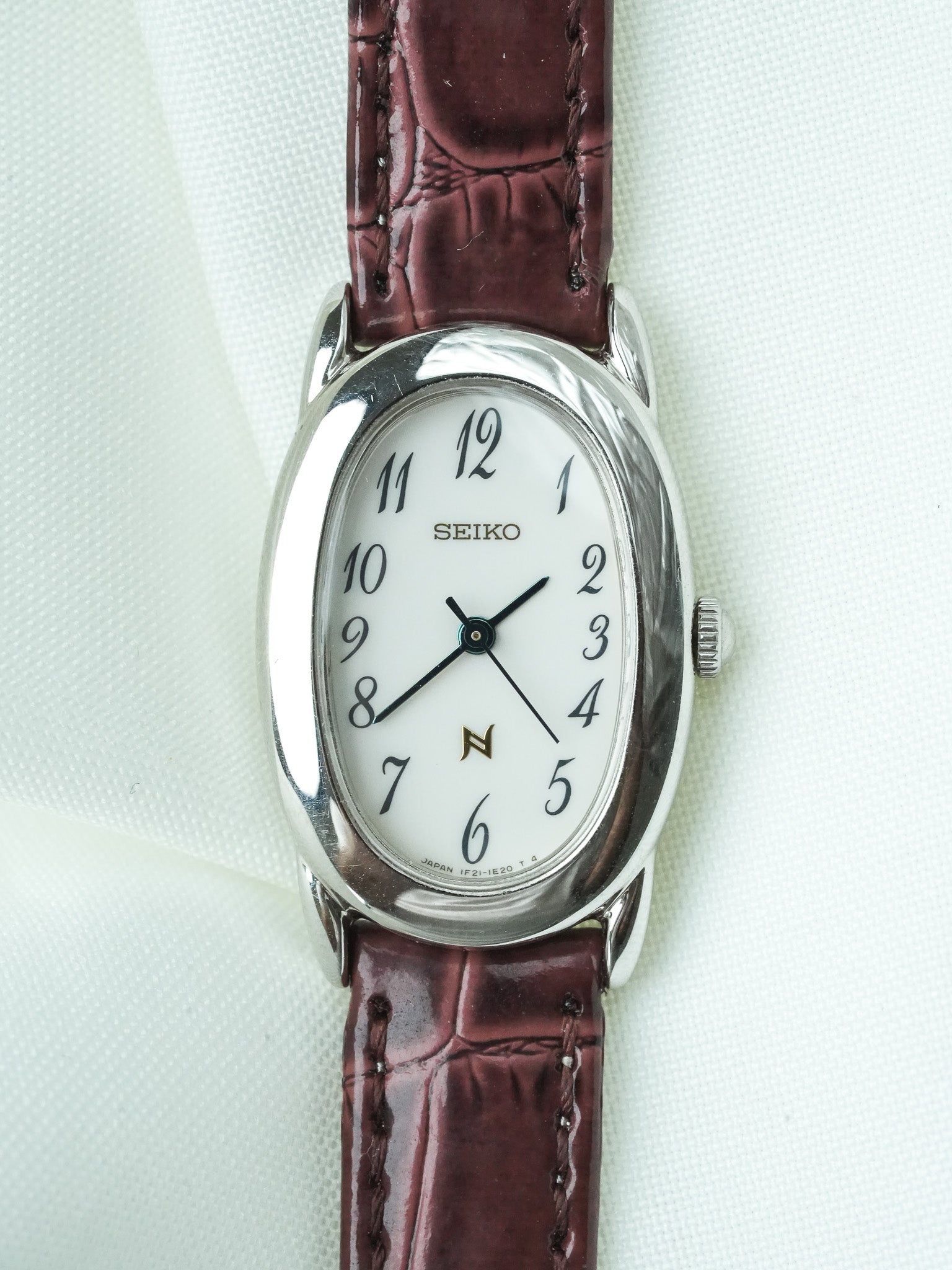 Montre Seiko Vintage - Baignoire Acier 1F21-5B70 (2000) - Atelier Victor