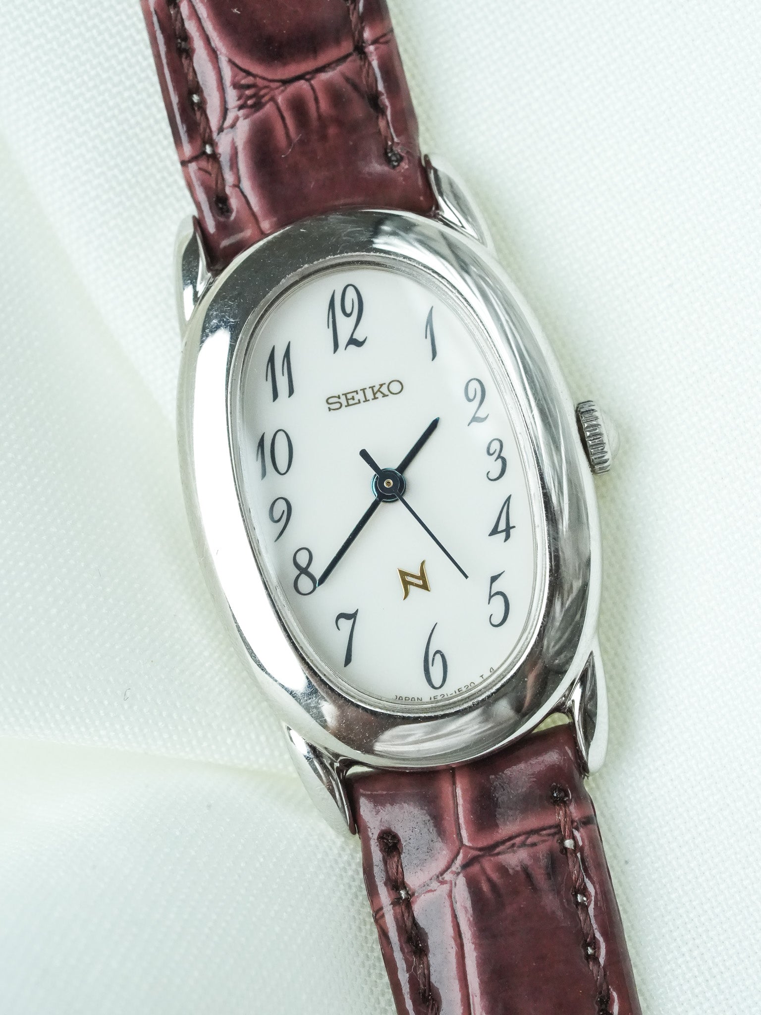 Montre Seiko Vintage - Baignoire Acier 1F21-5B70 (2000) - Atelier Victor