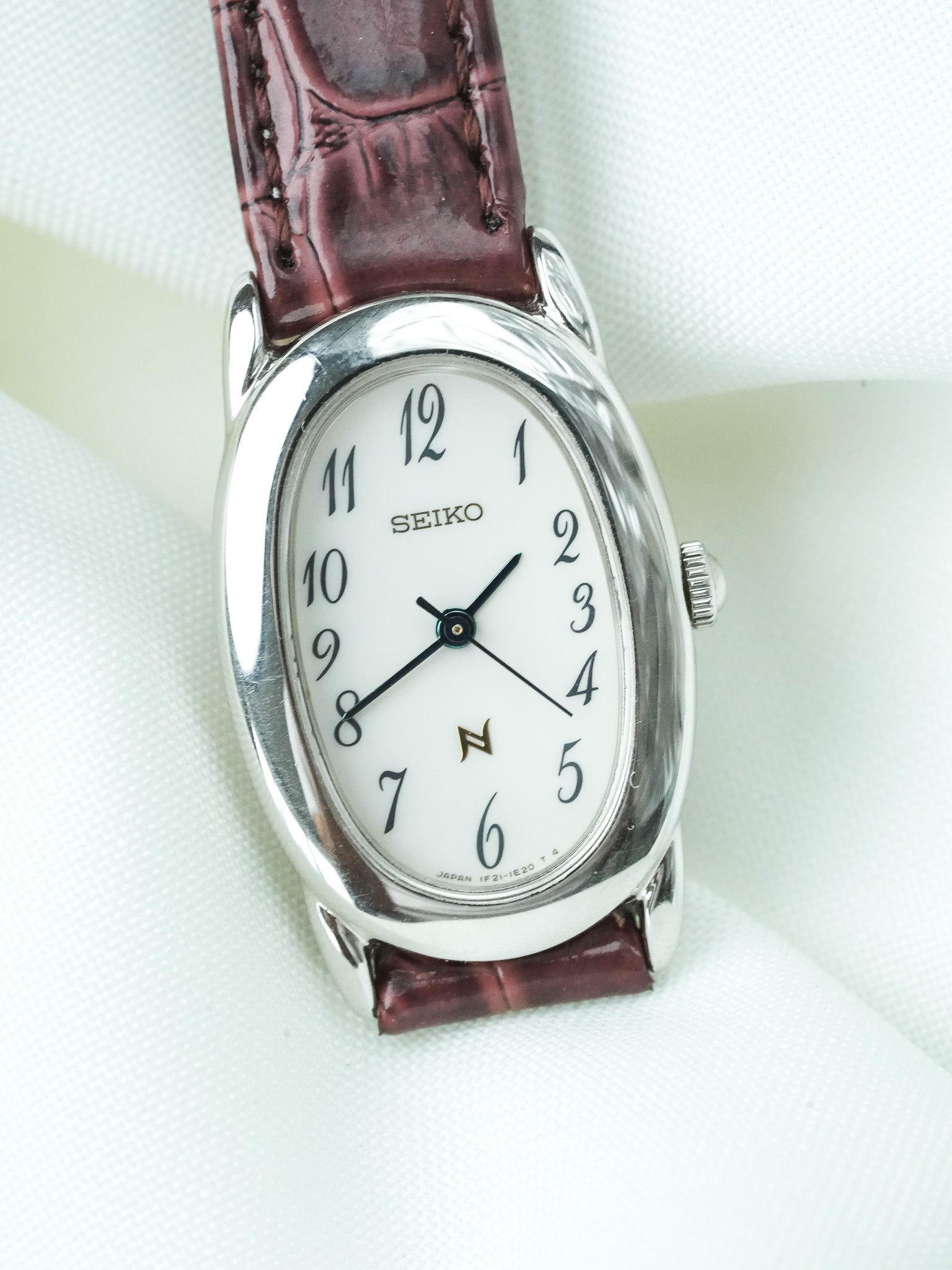 Montre Seiko Vintage - Baignoire Acier 1F21-5B70 (2000) - Atelier Victor