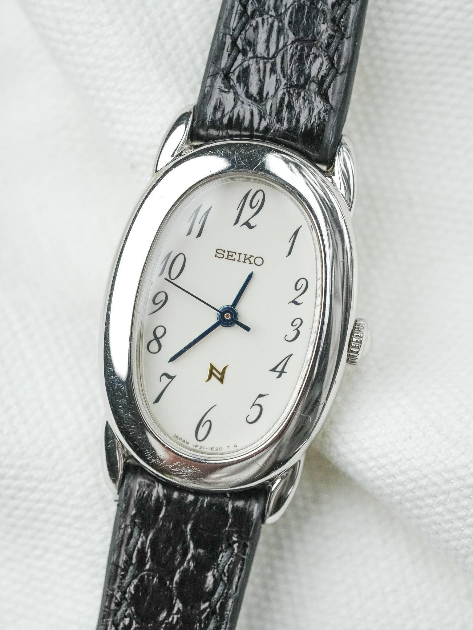 Montre Seiko Vintage - Baignoire Acier Cuir Noir 1F21-5B70 (2004) - Atelier Victor