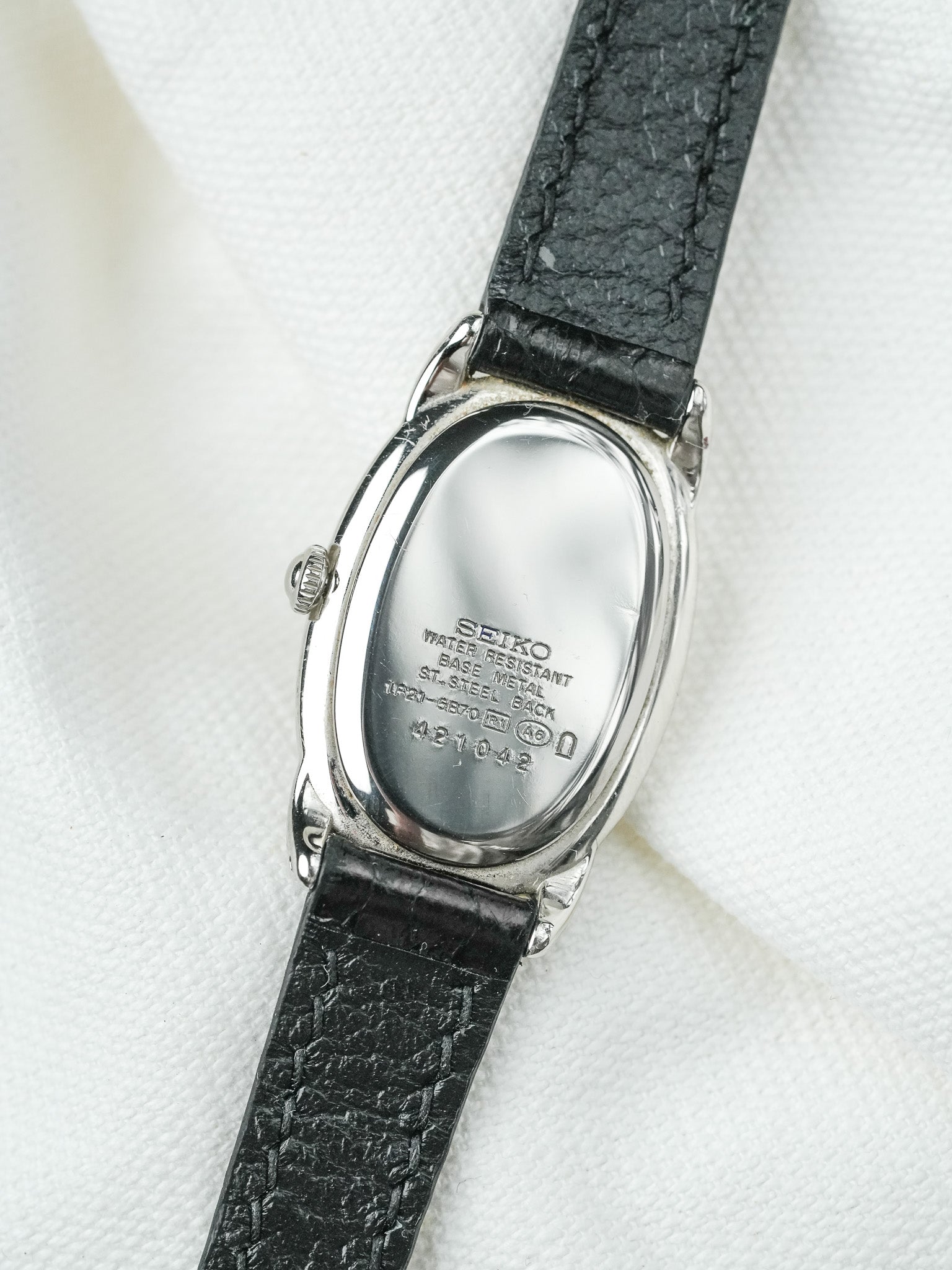 Montre Seiko Vintage - Baignoire Acier Cuir Noir 1F21-5B70 (2004) - Atelier Victor