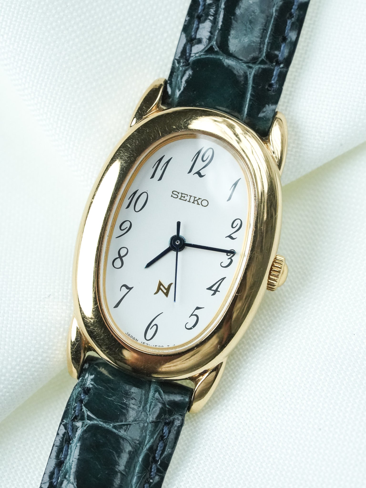 Montre Seiko Vintage - Baignoire Or 1F21-5B70 (2005) - Atelier Victor