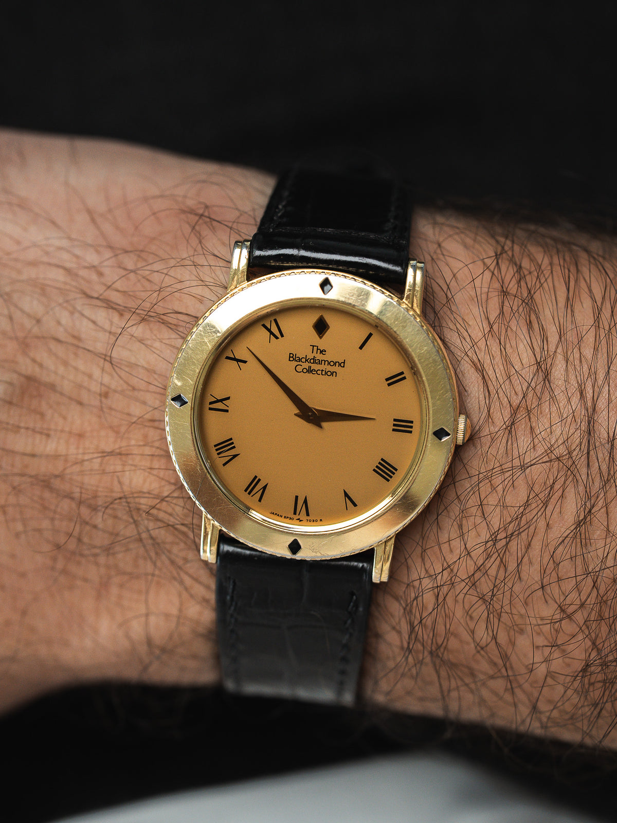 Worn on the wrist, gold-tone dial - Vintage Blackdiamond 5P30-7030 Watch - Atelier Victor