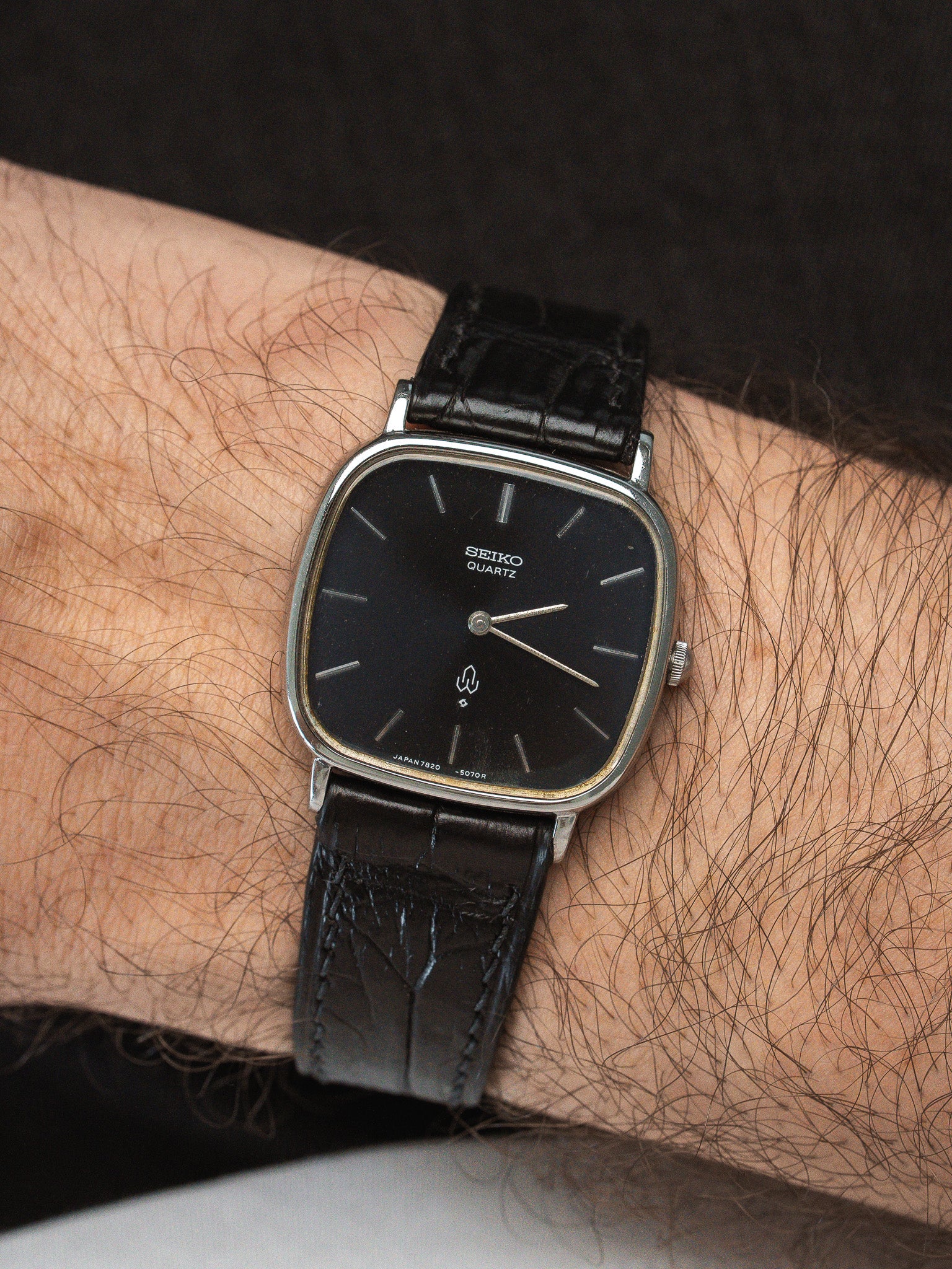 Montre Seiko Vintage - Coussin Acier Noir (1987) - Atelier Victor