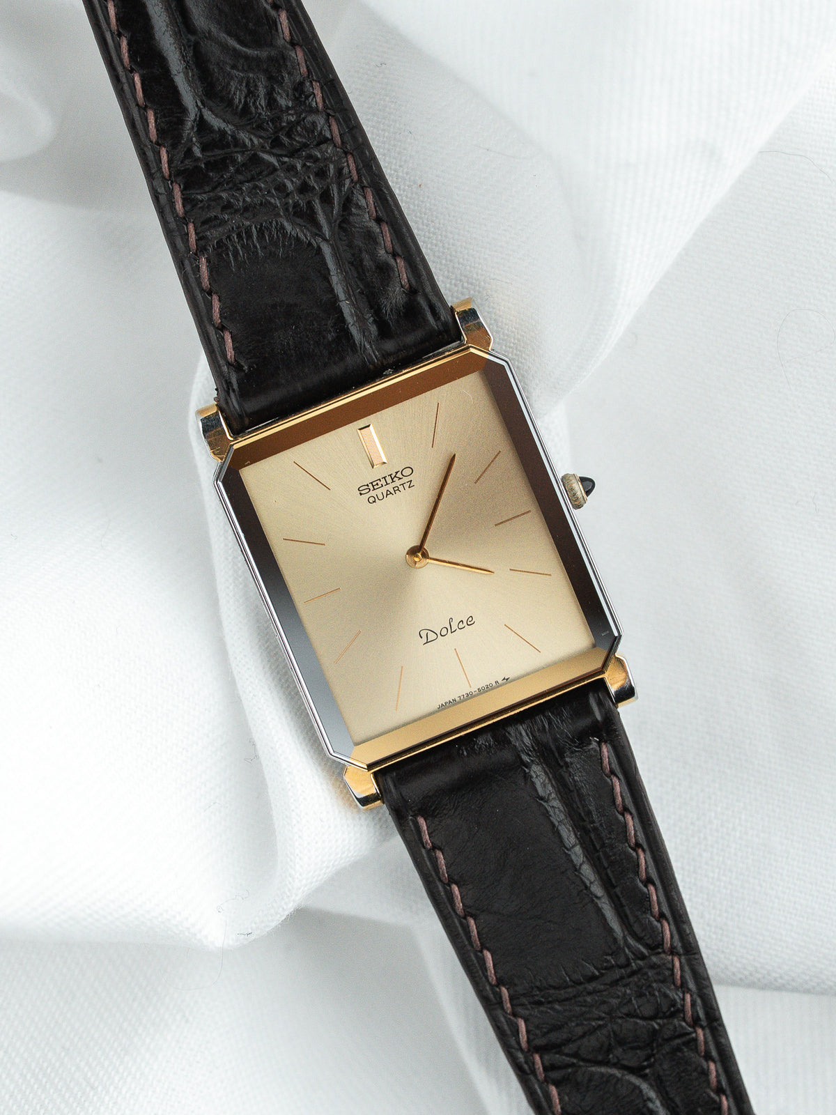 منظور ثلاثة أرباع، ميناء بلون الشمبانيا - ساعة Seiko Dolce 7730-5020 فينتاج - Atelier Victor
