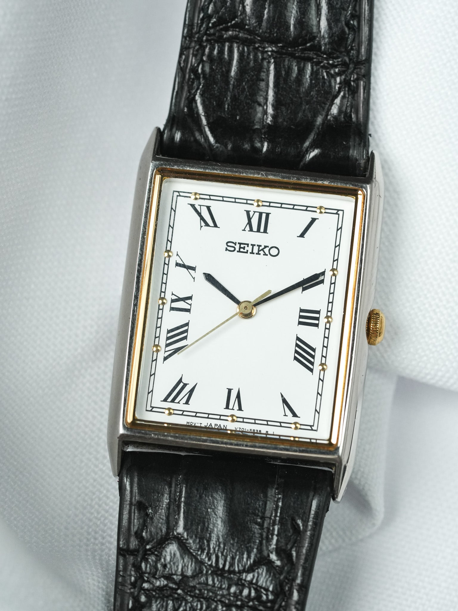 Vintage Seiko Watch - Tank Steel Roman Gold Inserts (1996) 