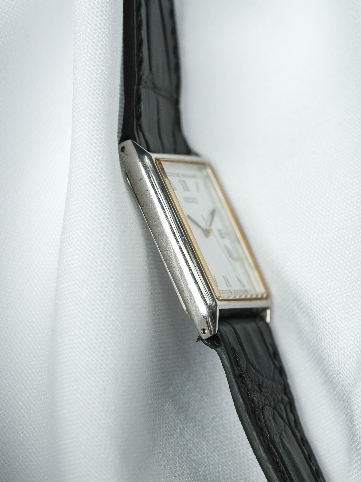 Vintage Seiko Watch - Tank Steel Roman Gold Inserts (1996) 