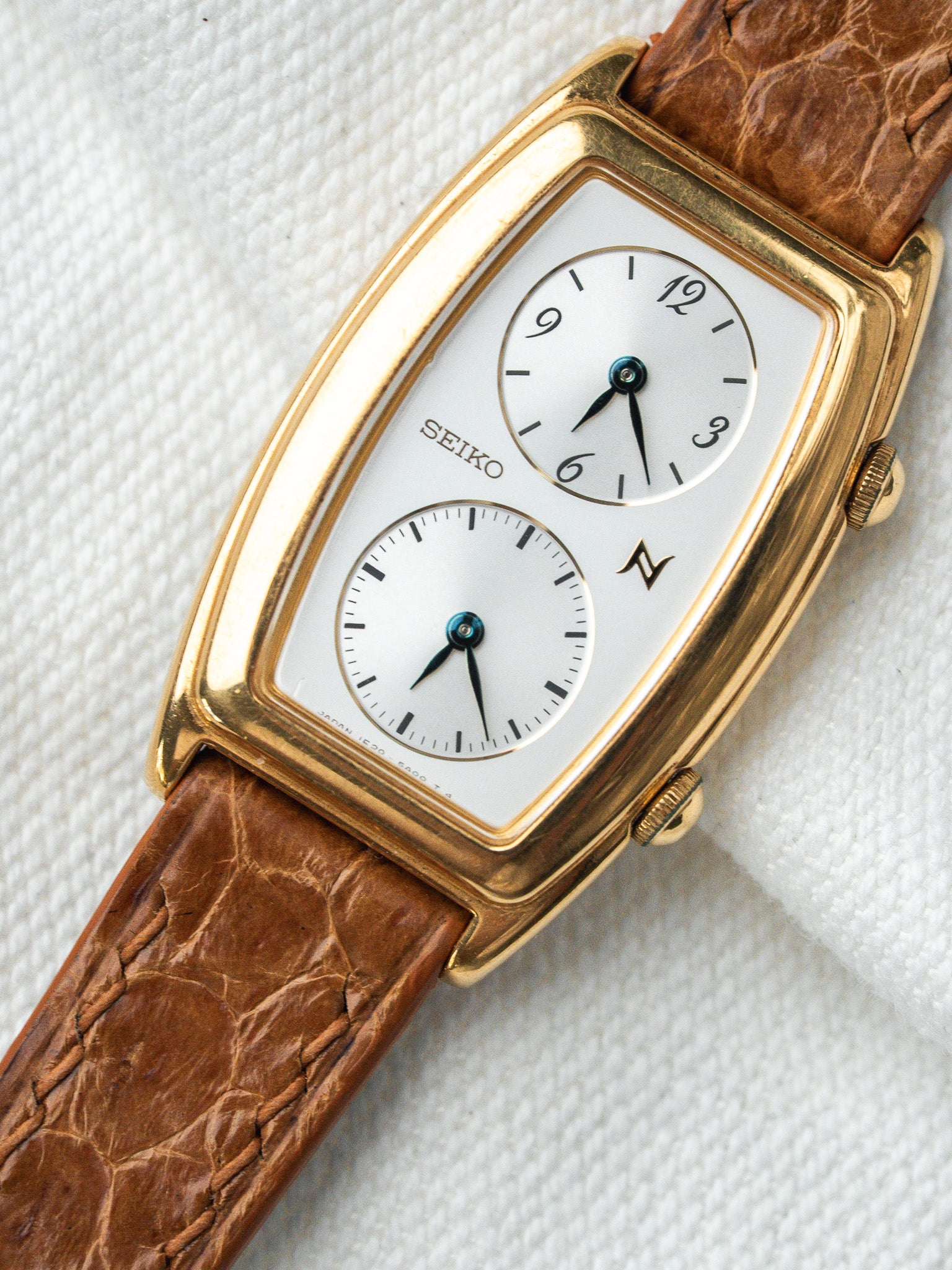 Montre Seiko Vintage - Tank "Dual Time" Plaqué or Camel (2004) - Atelier Victor