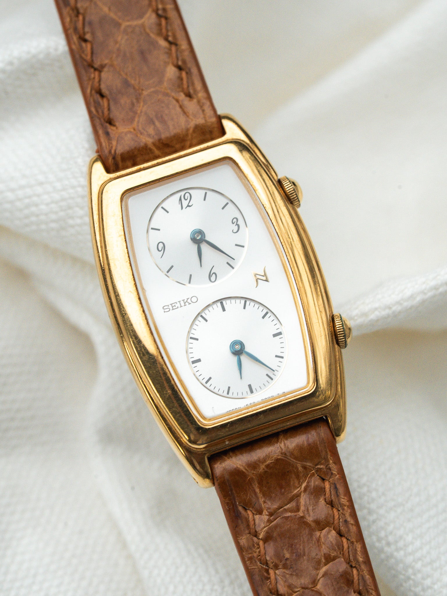 Montre Seiko Vintage - Tank "Dual Time" Plaqué or Camel (2004) - Atelier Victor