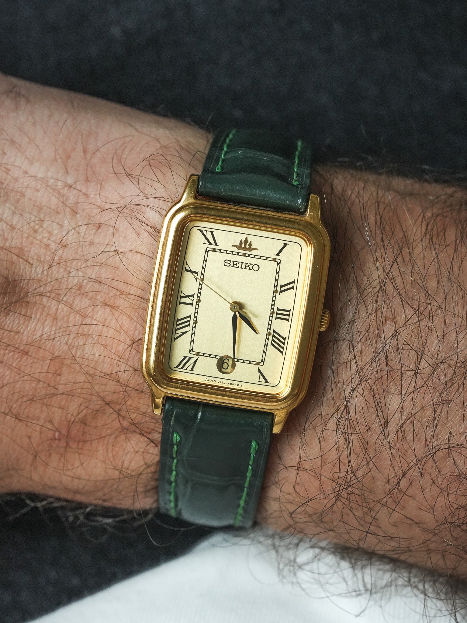 Vintage Seiko Watch - Tank Gold Date at 6 o'clock (1997) - Atelier