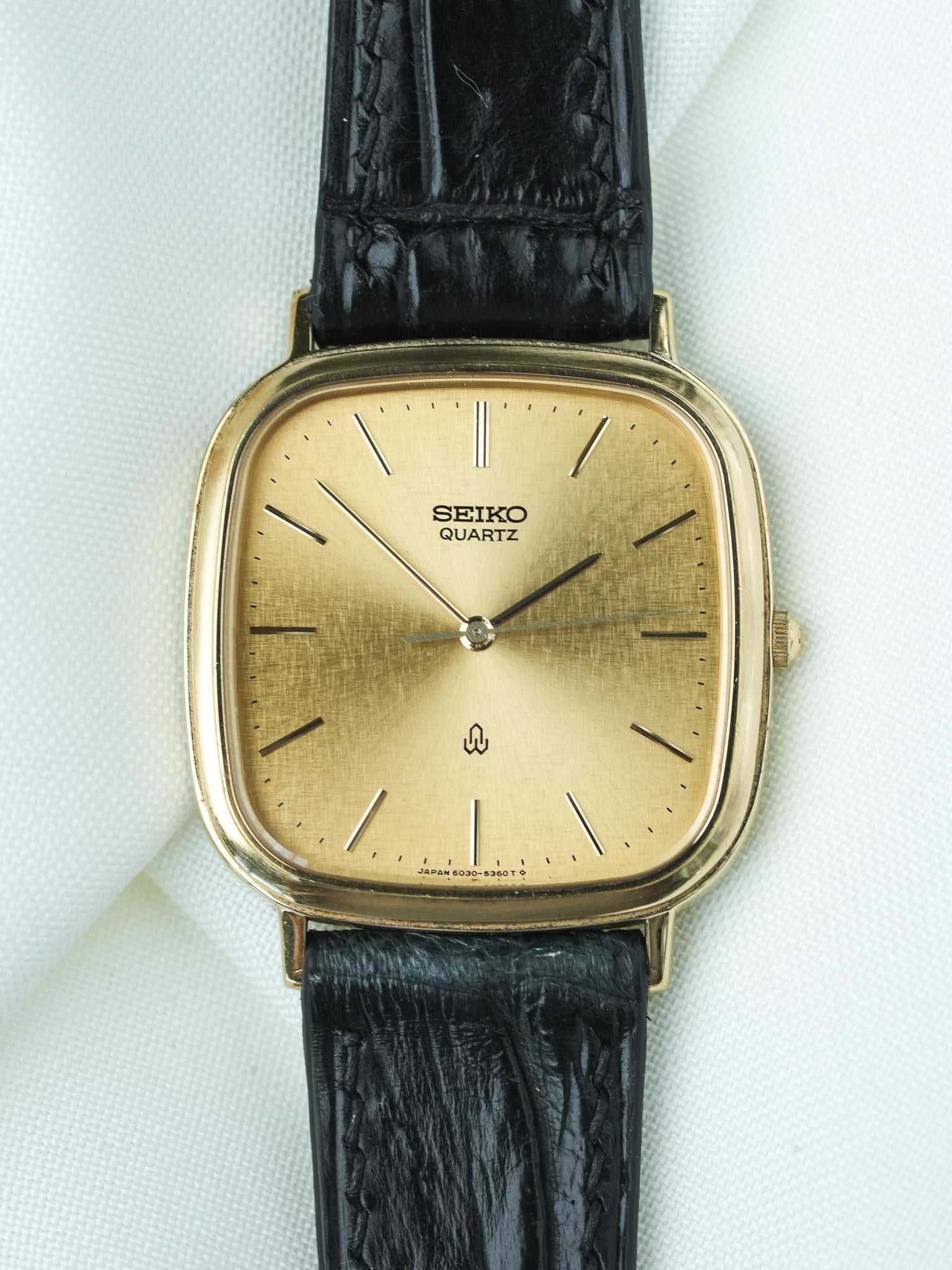 おらふSEIKO tank ゴールド レクタンギュラー 稼動品 稼動良品レア VINTAGE SEIKO TANK Swiss メンズ腕時計 セイコー タンク