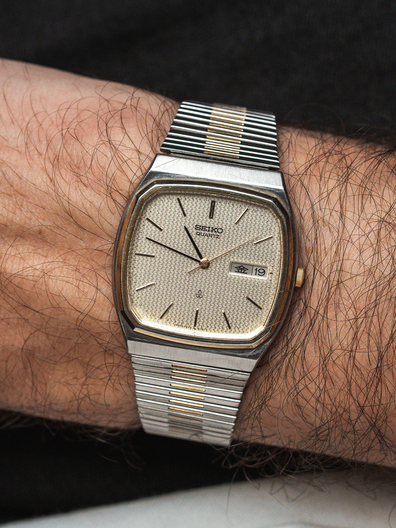 Montre Seiko Vintage - TV Daydate Kanji Acier Guilloché (1981) - Atelier Victor