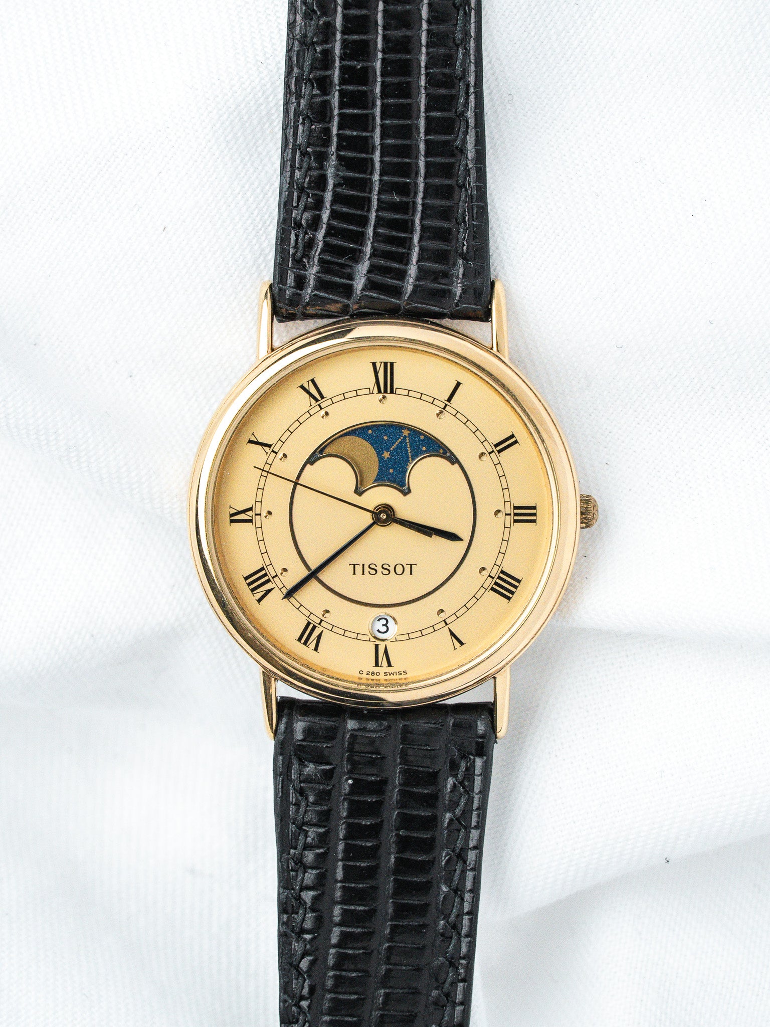 Reloj Tissot C280 chapado en oro — moonphase con esfera dorada (1990s) 