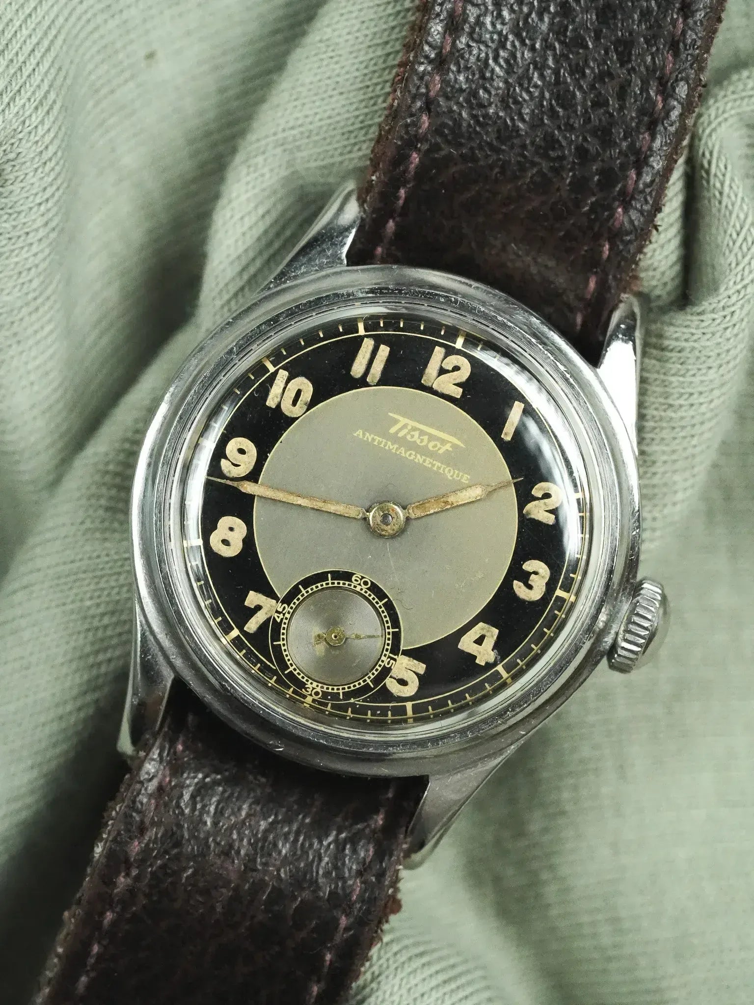 1940s】Tissot スモセコ OH済 ヴィンテージ腕時計 TISSOT】1940年代製